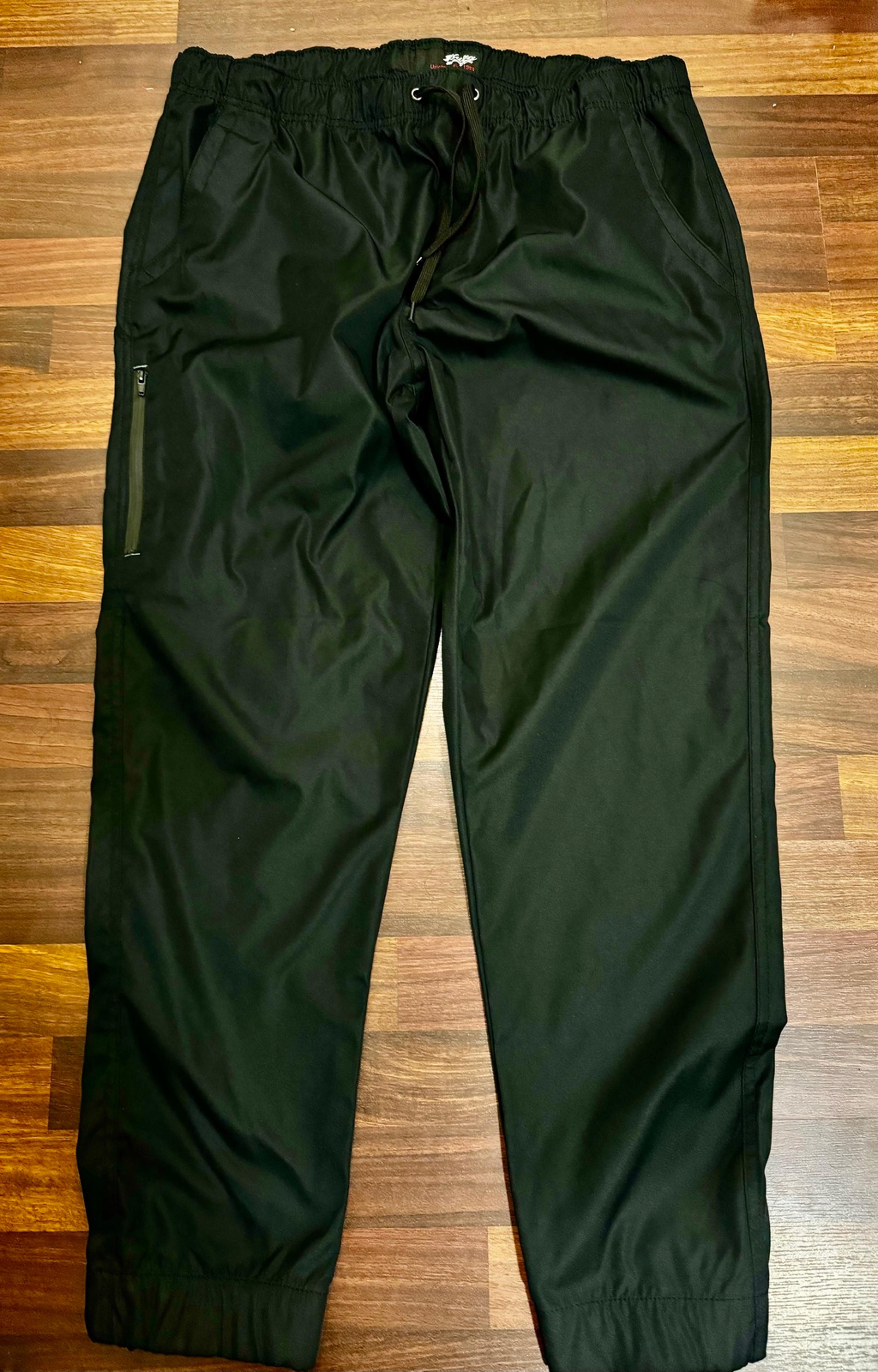 Men’s Plugg Black Joggers Pants Size XL