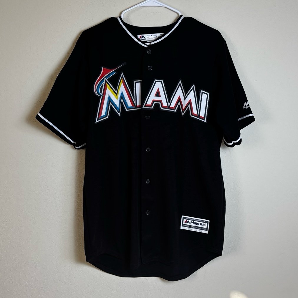 Majestic Miami Marlins Baseball Jersey. Size M