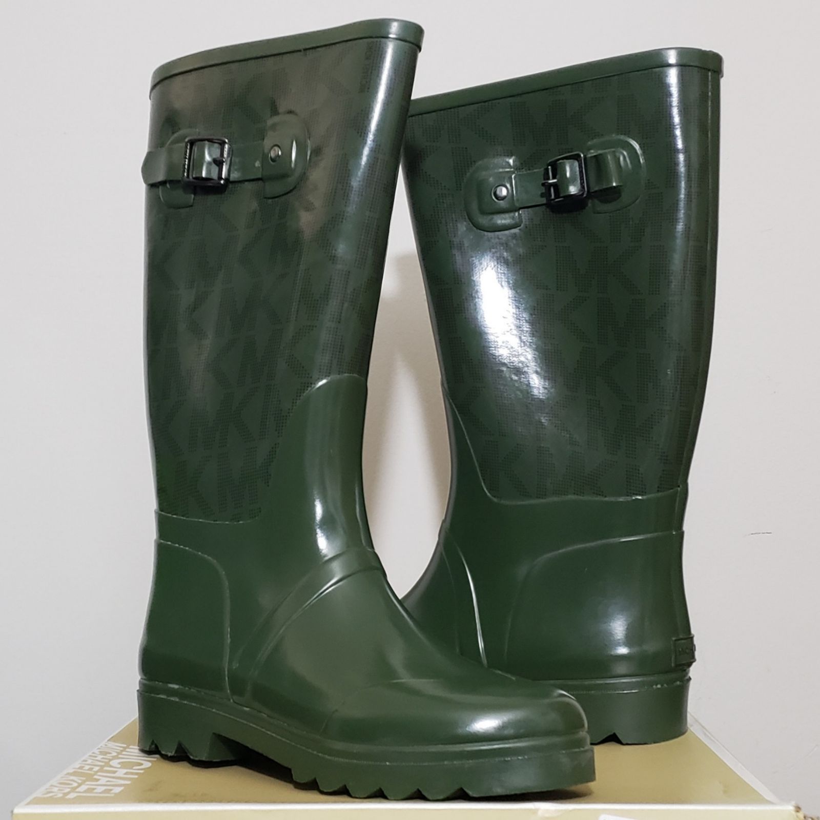 NIB! SIZE 8 MICHAEL KORS LOGO RAIN BOOTS