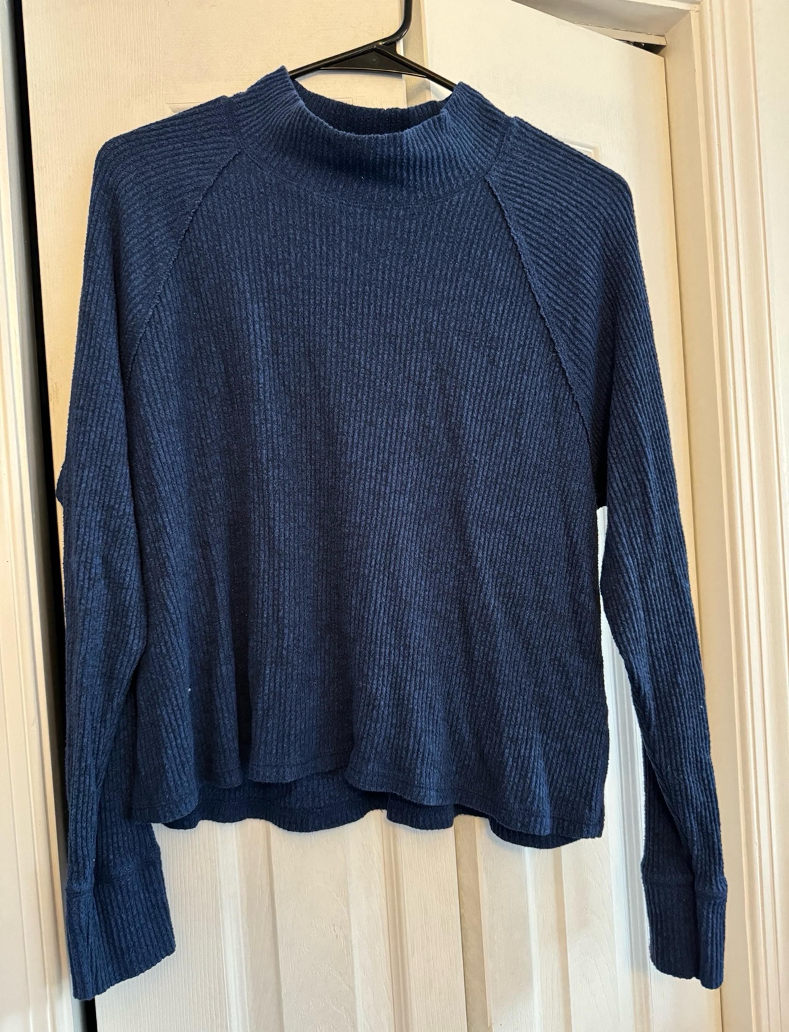 Abercrombie and Fitch womens mock neck pullover sweater, blue size large