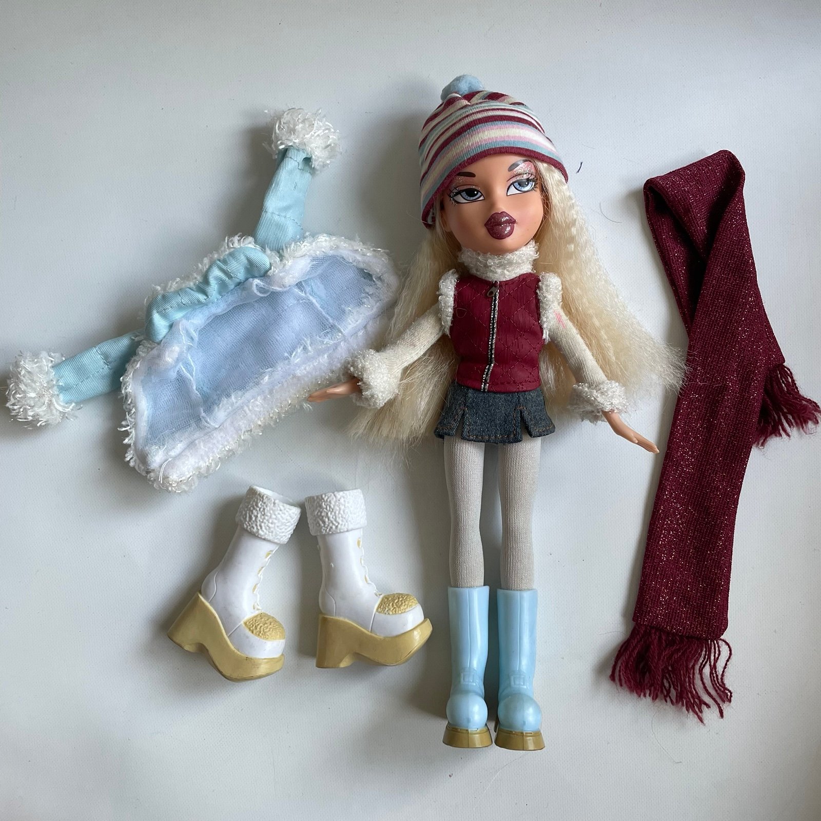 2003 Bratz Wintertime Wonderland Cloe