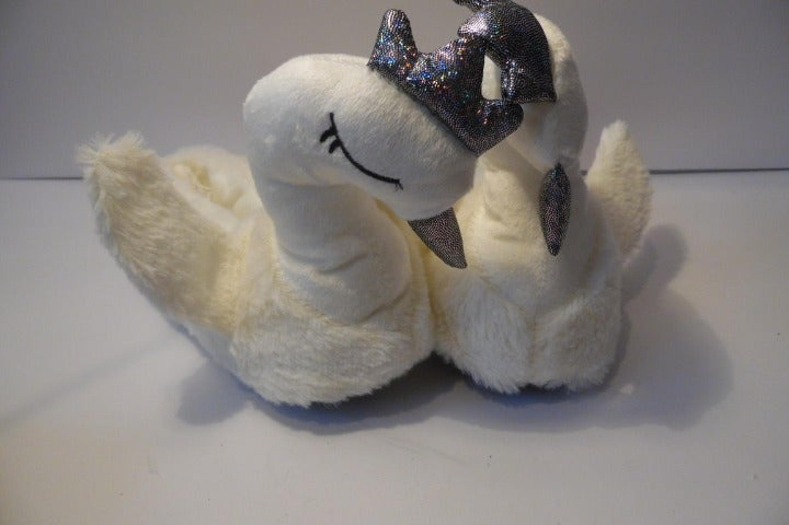 Girl's White Swan Bedroom Shoes