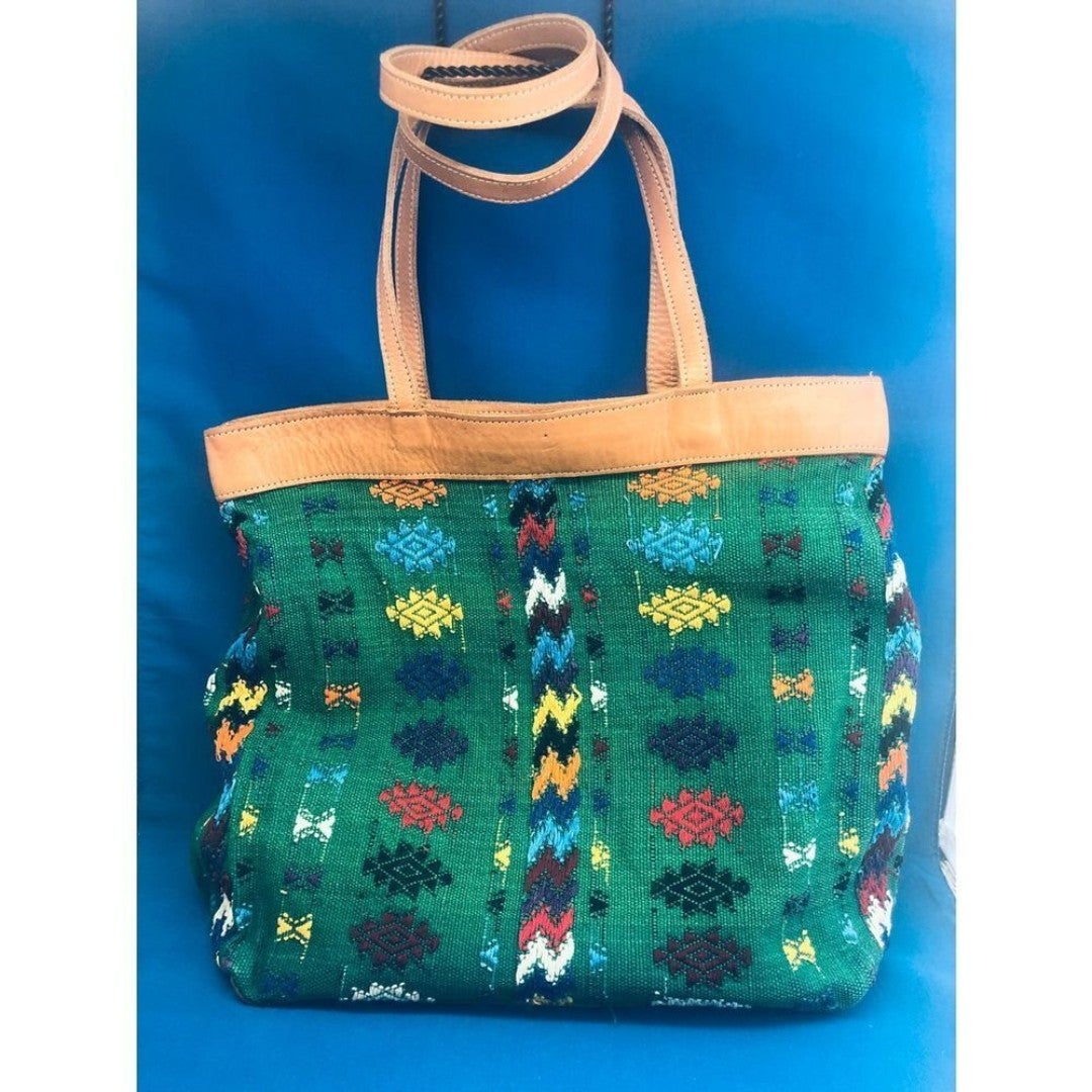 Cobar Leather Guatemala tote fabric leather straps green Measures 16x13x5” Cobar Leather Guatemala tote fabric leather straps green Measures 16x13x5”
