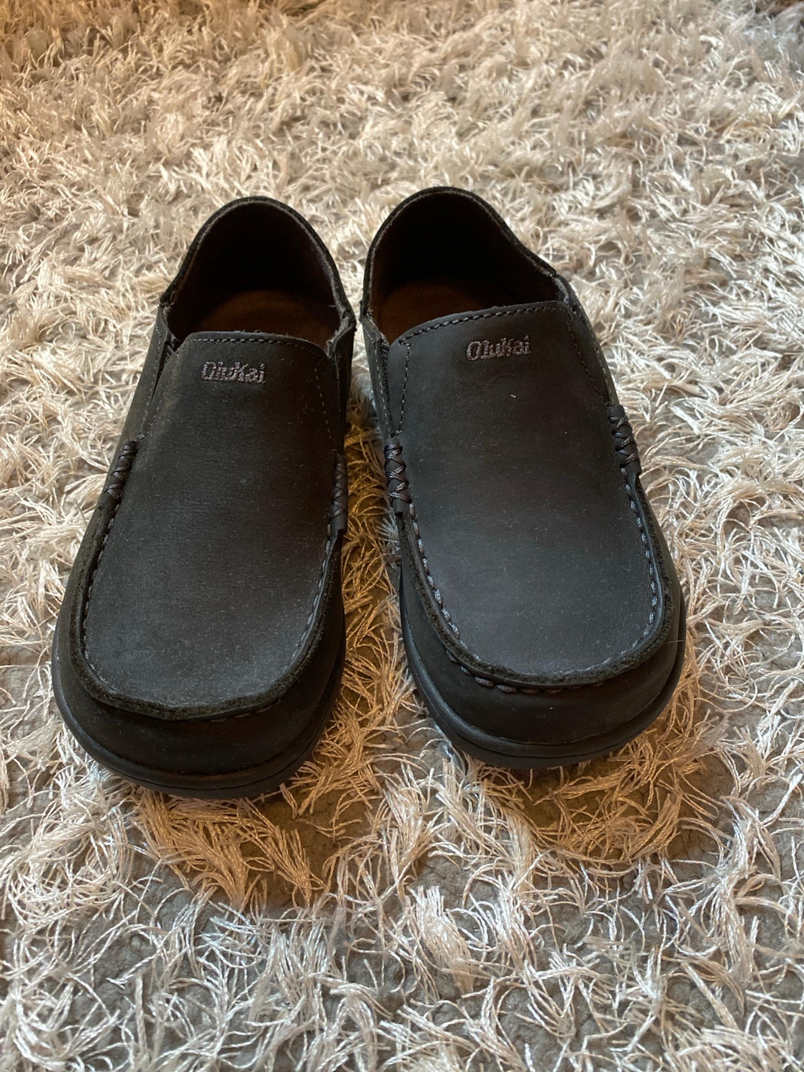 Olukai kids shoes