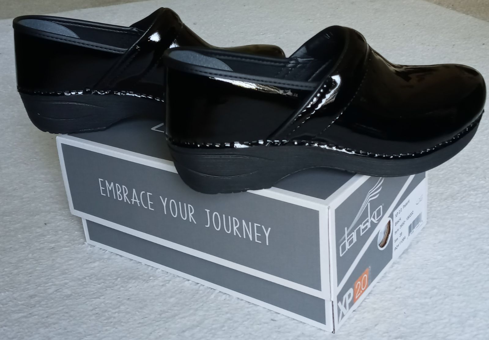 Dansko Black Patent Clogs....NEW!