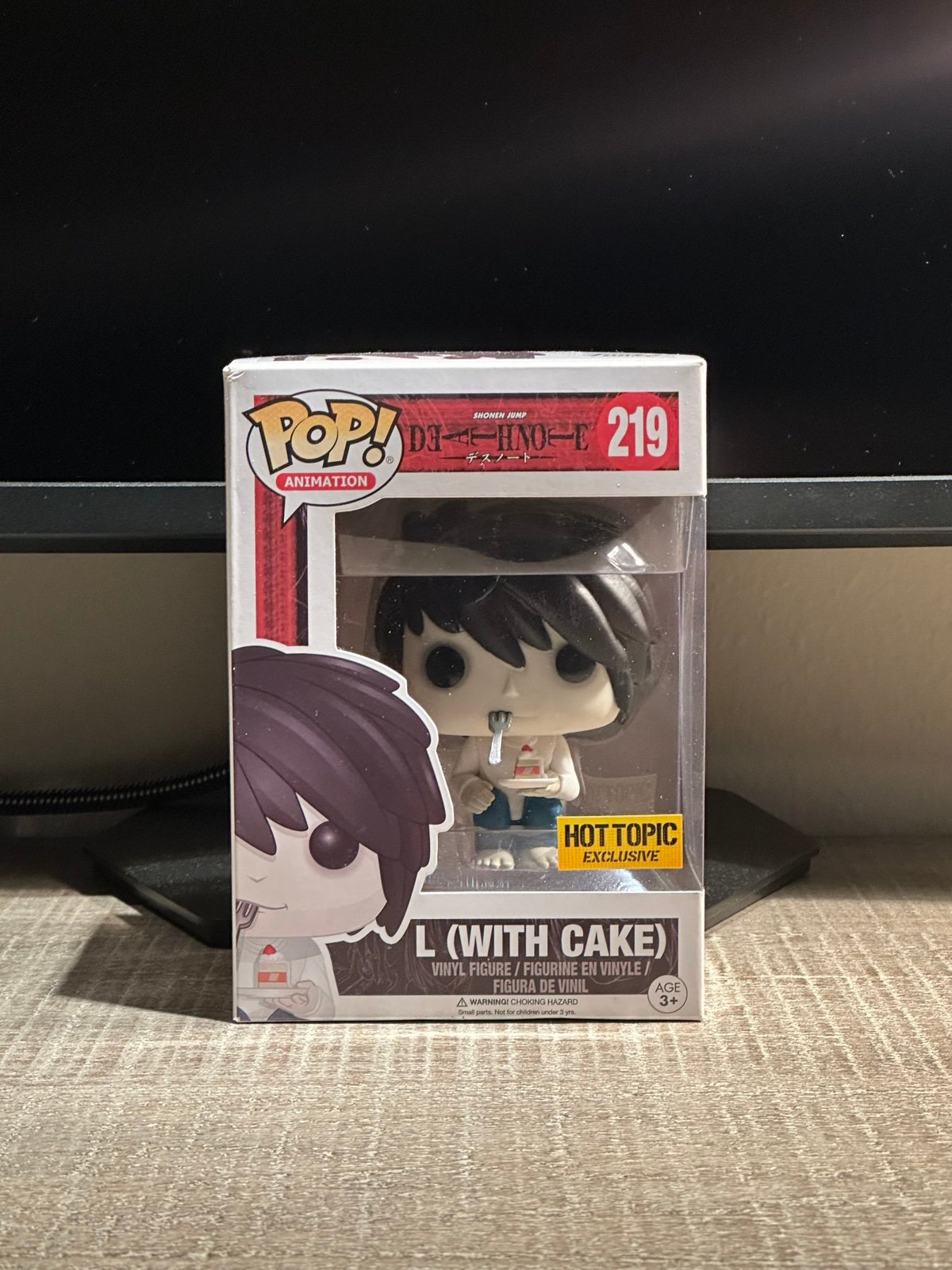 Funko Pop! Vinyl: Death Note L w/ Cake Hot Topic Exclusive 219 w/ Pop Protector