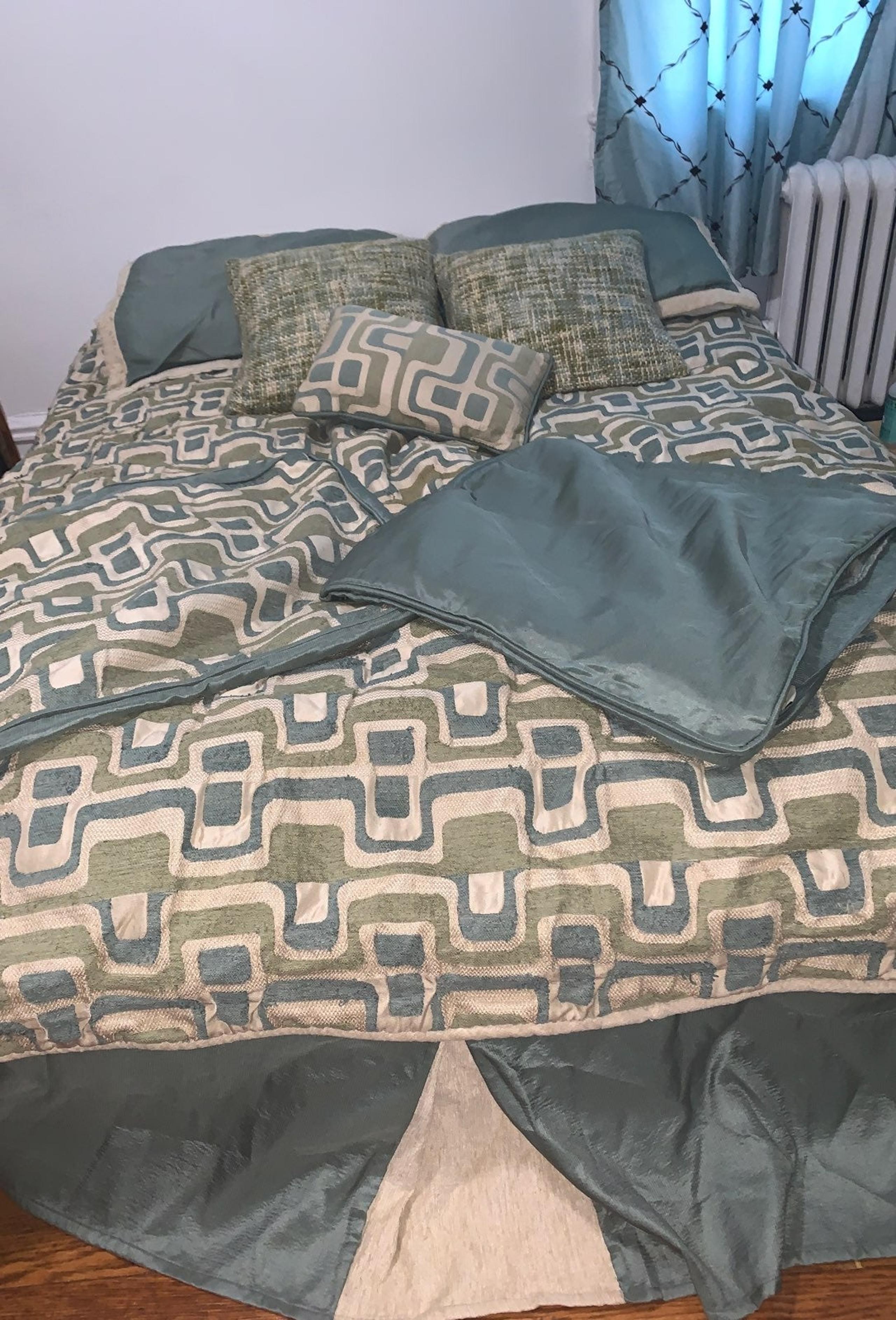 queen bed set