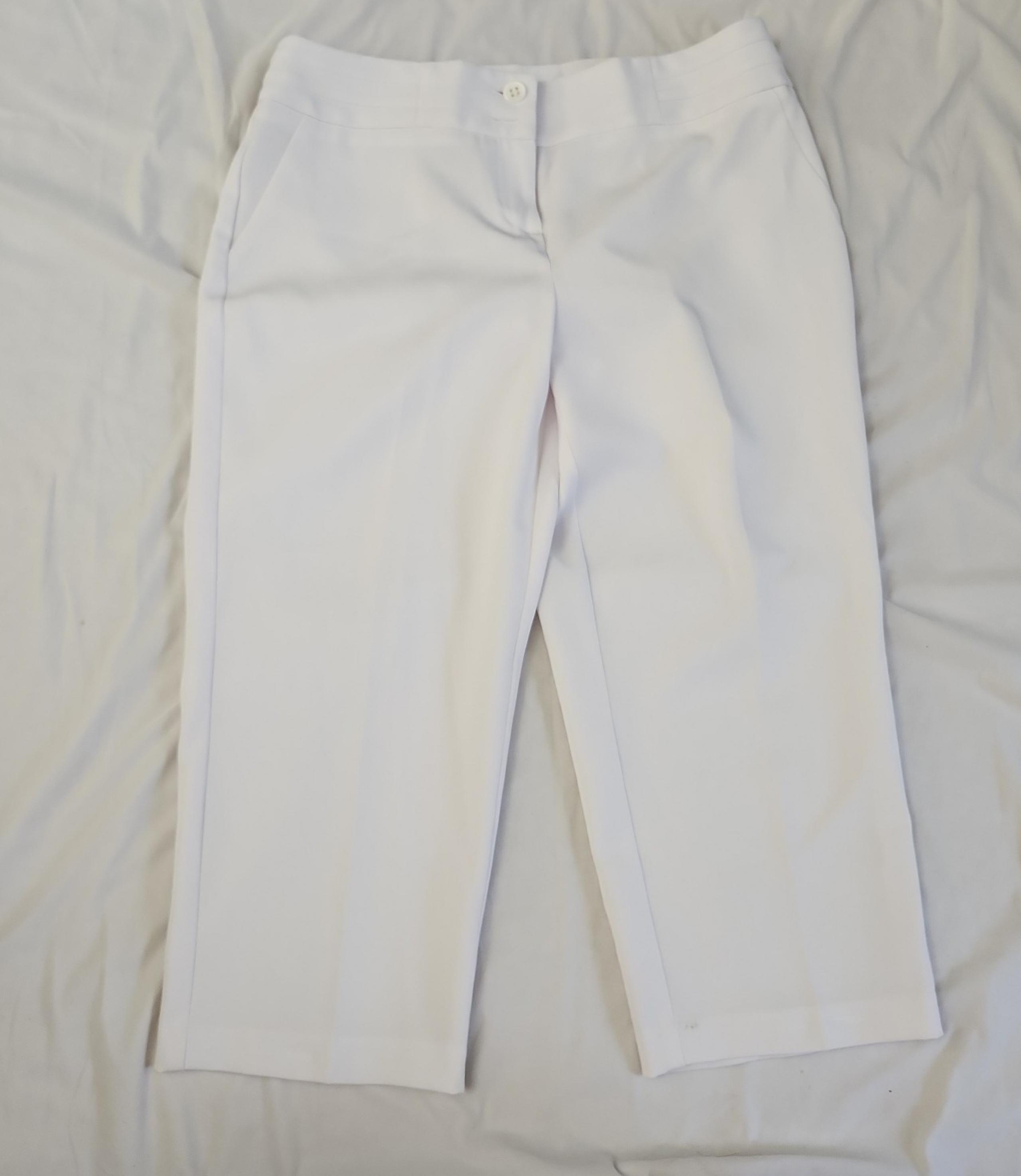 Cato Women's size 8 white capri dress pants #D016 crosspost