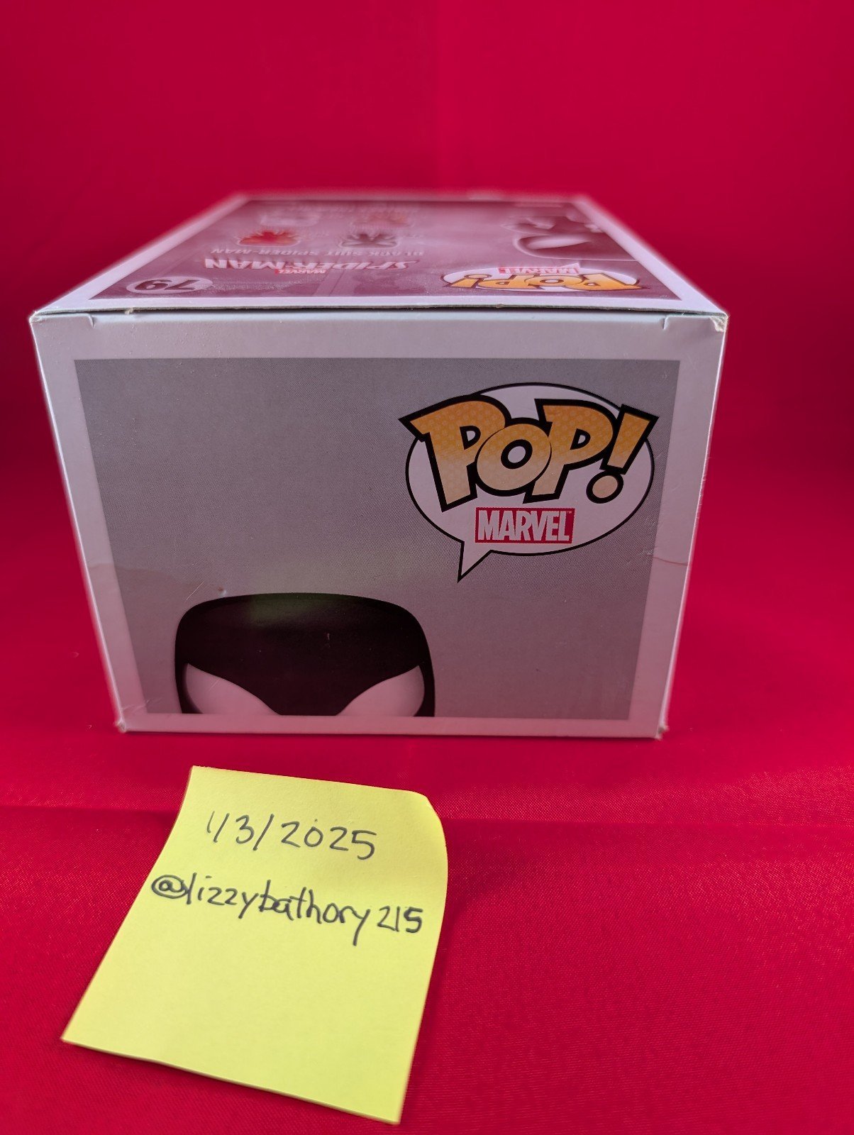 GITD Walgreens Exclusive Black Suit Spiderman Funko Pop No. 79 - detail