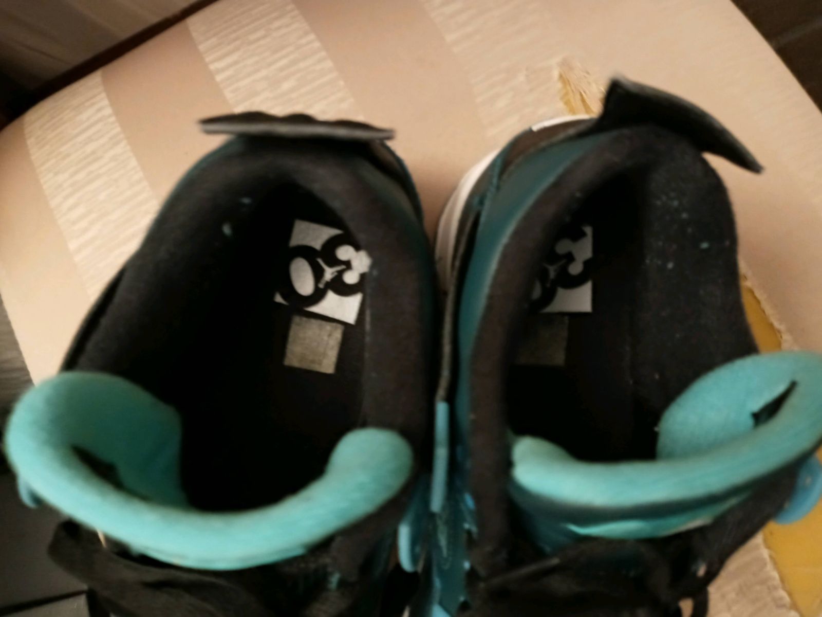 AIR JORDANS