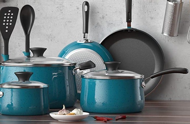 A turquoise nonstick cooker to keep cool with a Handle Cookware set