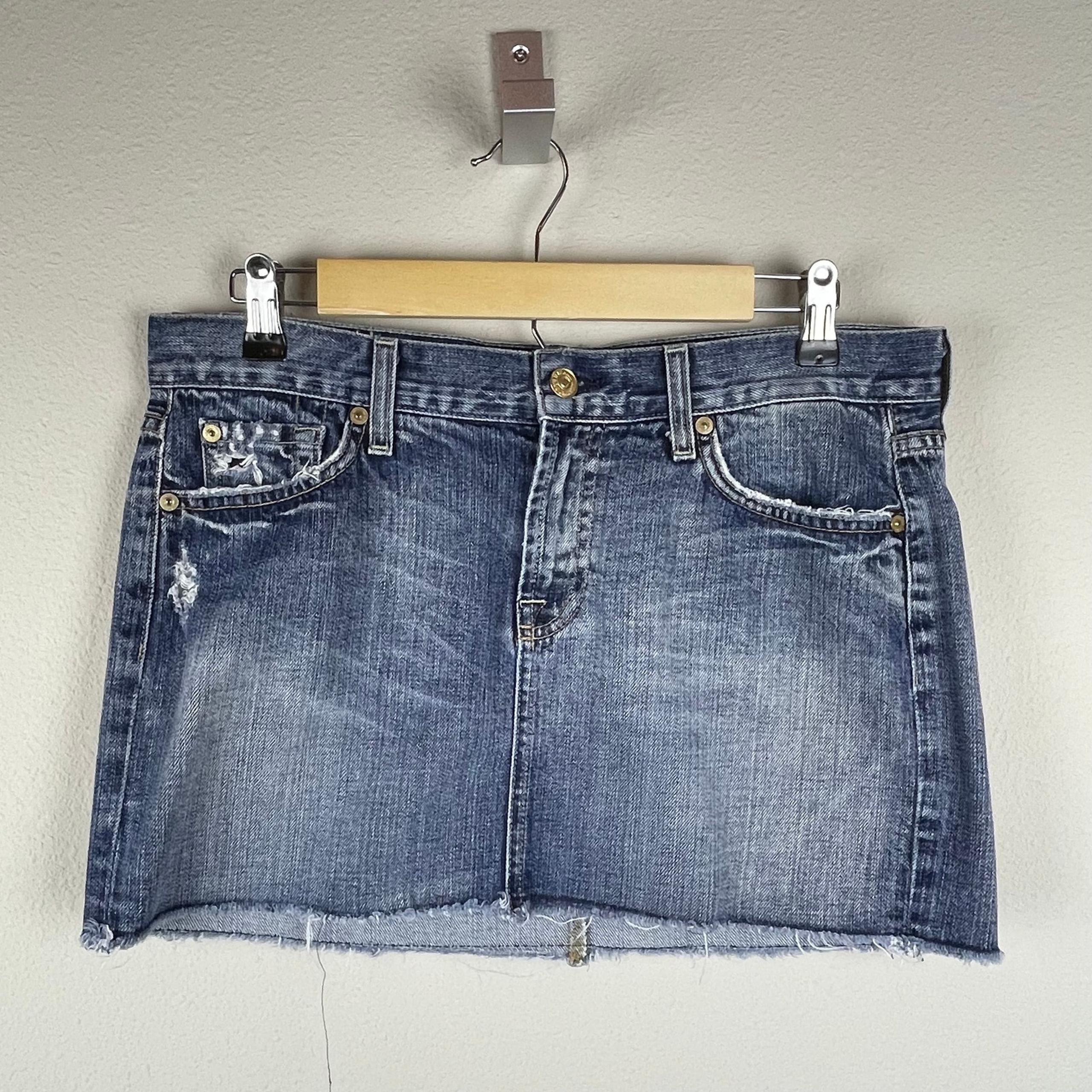 7 For All Mankind Women's Bootcut Mini Denim Skirt - Size 30 - Raw Frayed Hem