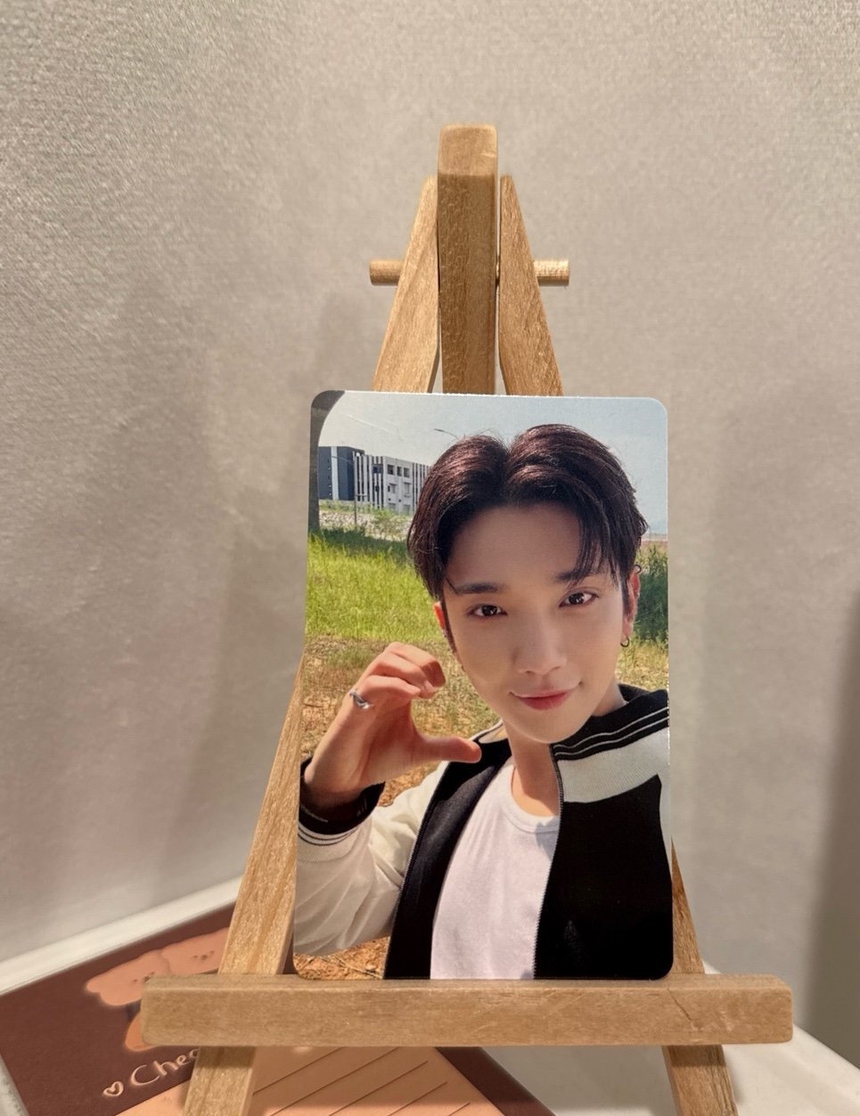 Seventeen la the city pop up joshua offline photocard lucky draw