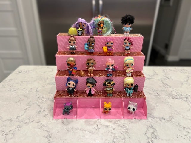 LOL Surprise 3-in-1 Pop-Up Store With Exclusive Doll & Carrying Case