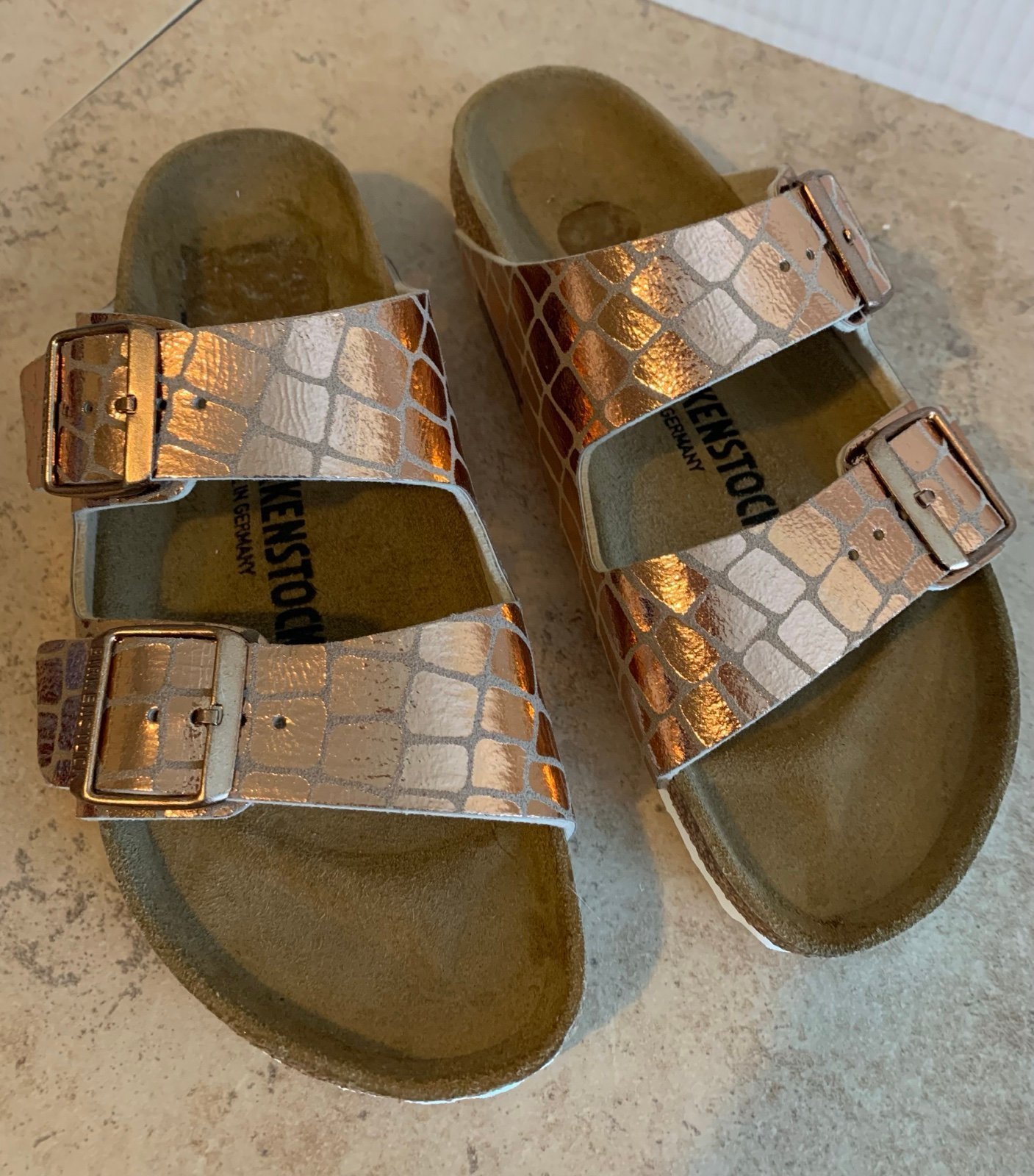 Birkenstock Gator Gleam Copper sandal Women’s size 7