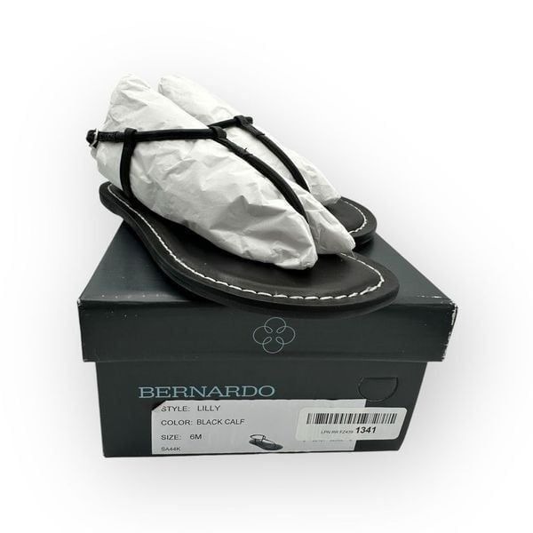 NWT Bernardo Womens Lilly T Strap Sandals Black Calf Size 6M