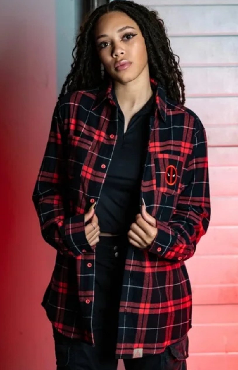 Cakeworthy Marvel’s Deadpool long sleeve button up flannel FIRM PRICE