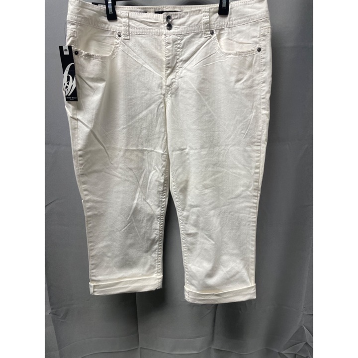 Nine West Women's White Capris Jeans/Pants Date night fit Size 16 /33 SKU 2976
