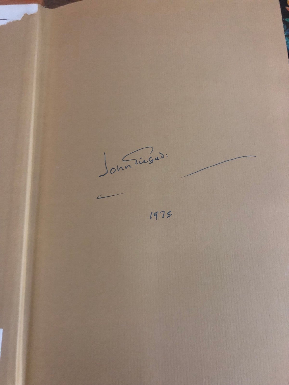 John Gielgud SIGNED “An Actor and His Time” Autobiography Book