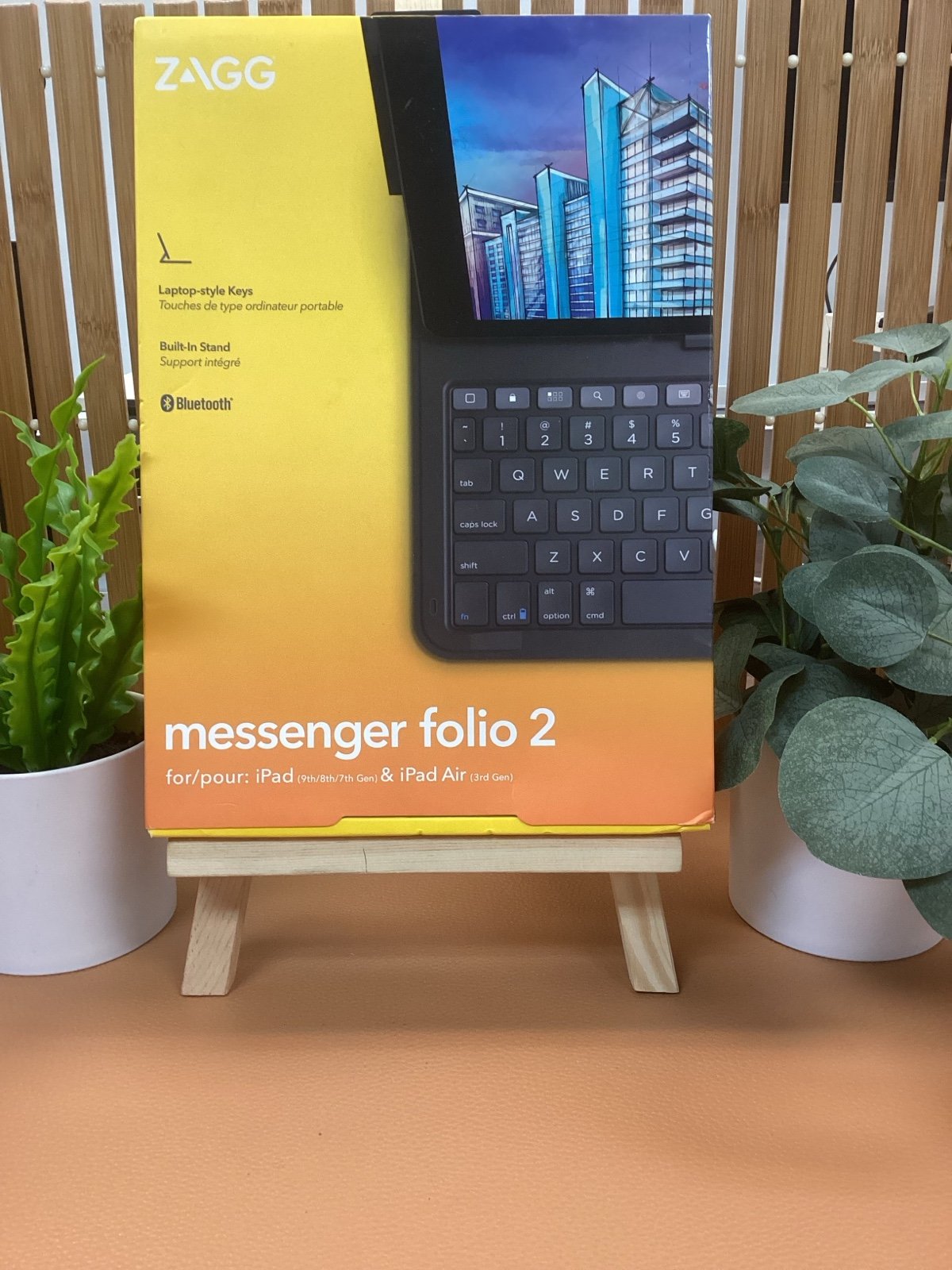 Zagg Keyboard Messenger Folio 2 for iPad 7th/8th/9th Gen and iPad Air 3rd Gen