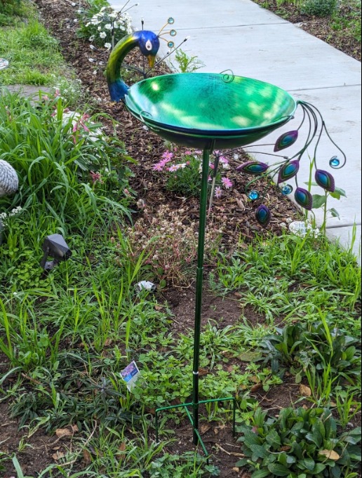 Peacock Decorative Birdbath for Outside Garden Yard, 43.3” Metal Bird Bath