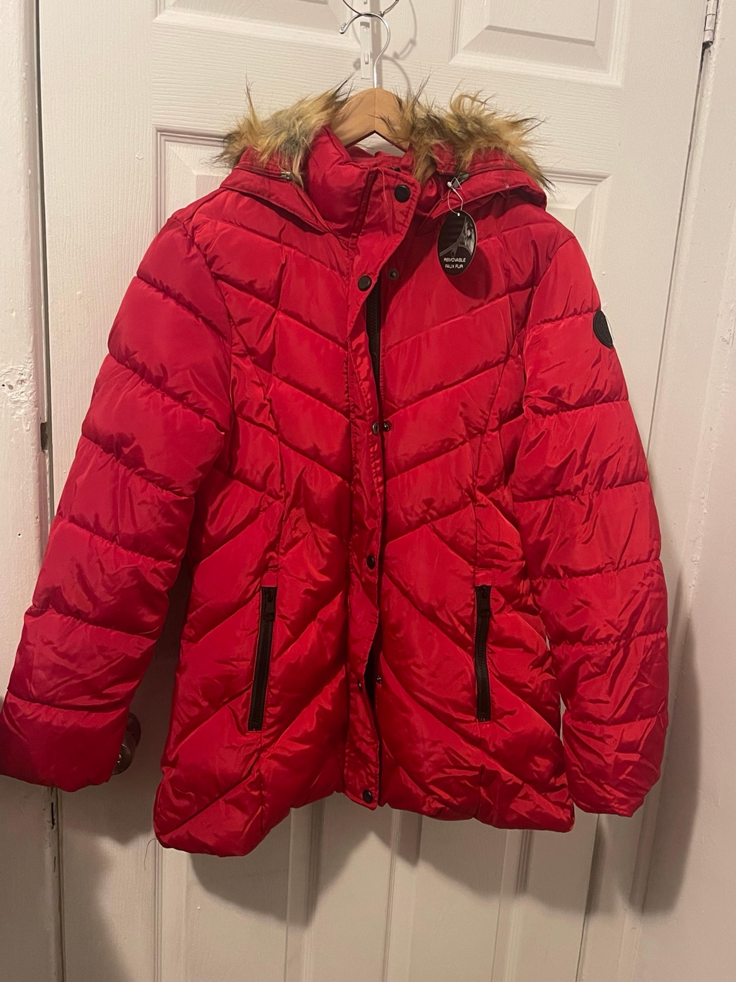 MADDEN GIRL  Faux fur Trim Hooded Puffer Red Coat Size Medium. See Notes.