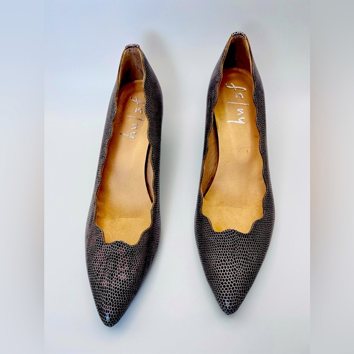 FSNY textured platform wedges size 6.5