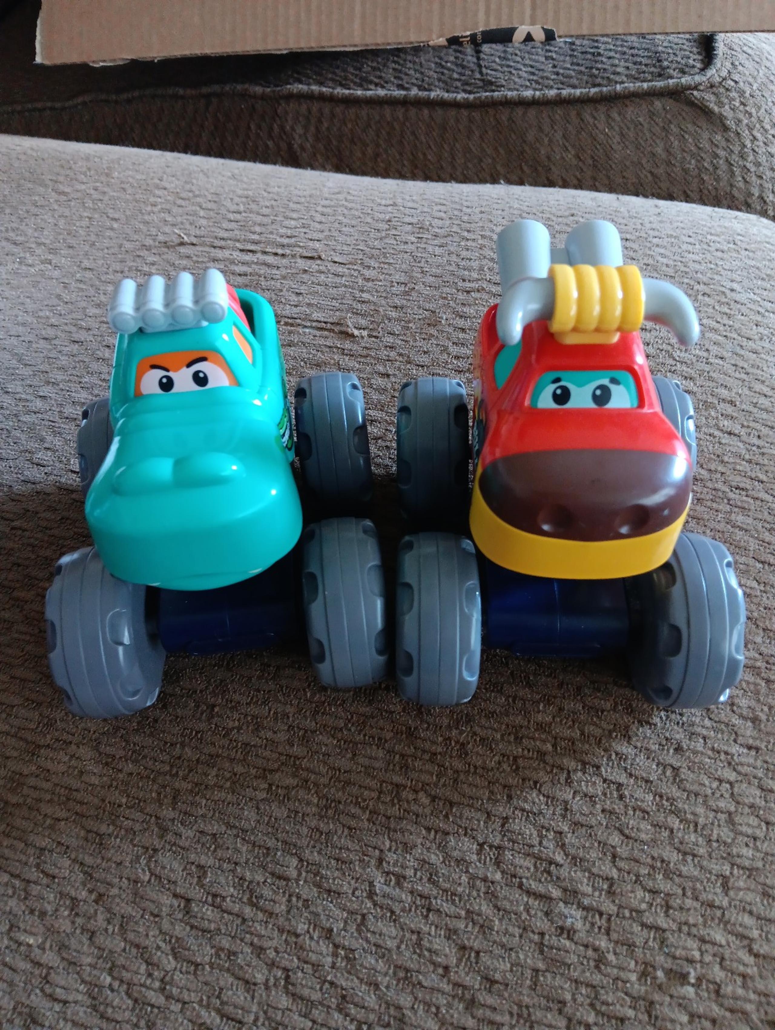 Monster Trucks 2pc Disney Pixar