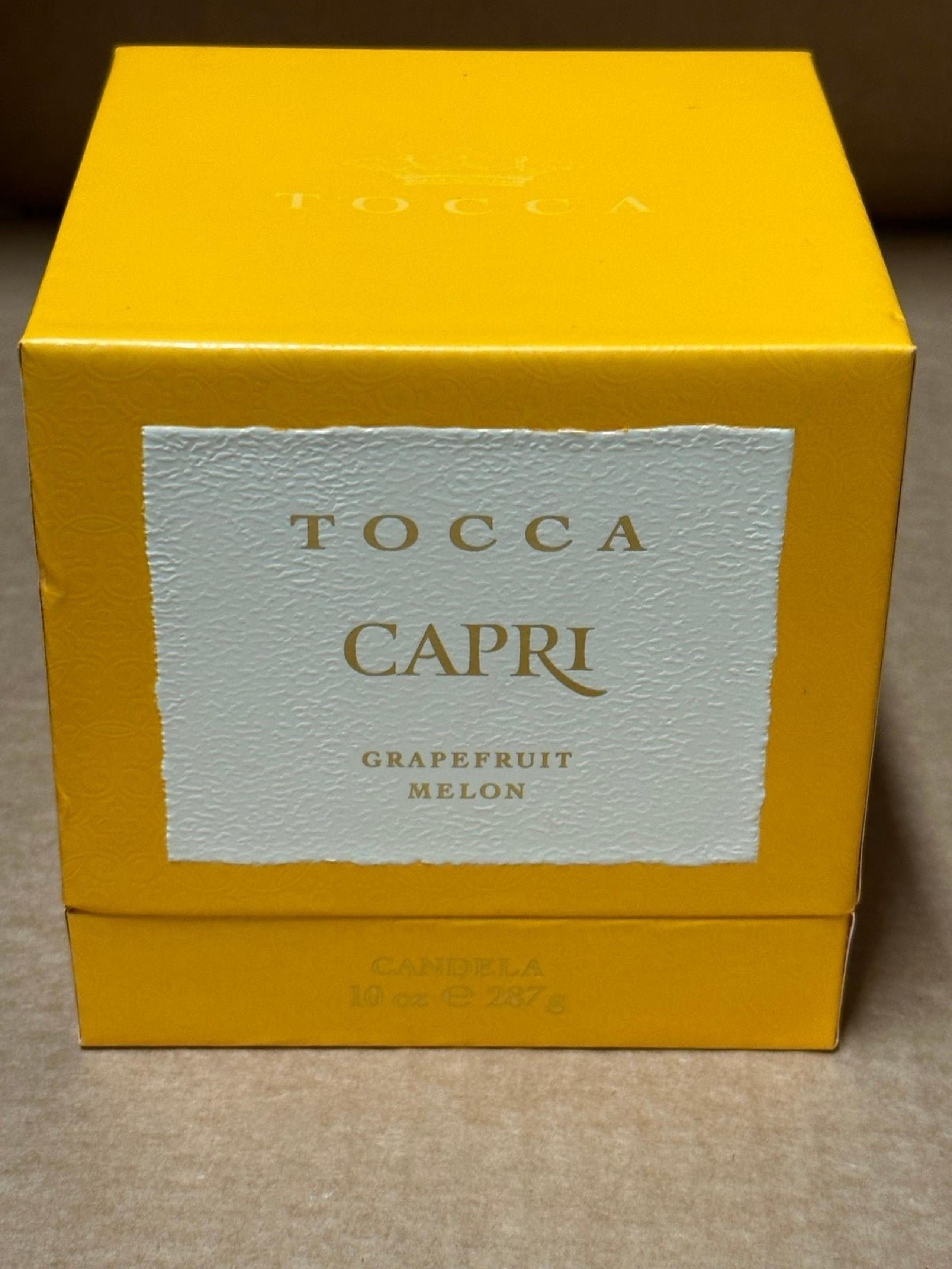 TOCCA CAPRI GRAPEFRUIT MELON 10 OZ. CANDLE (BRAND NEW IN BOX, NEVER USED)