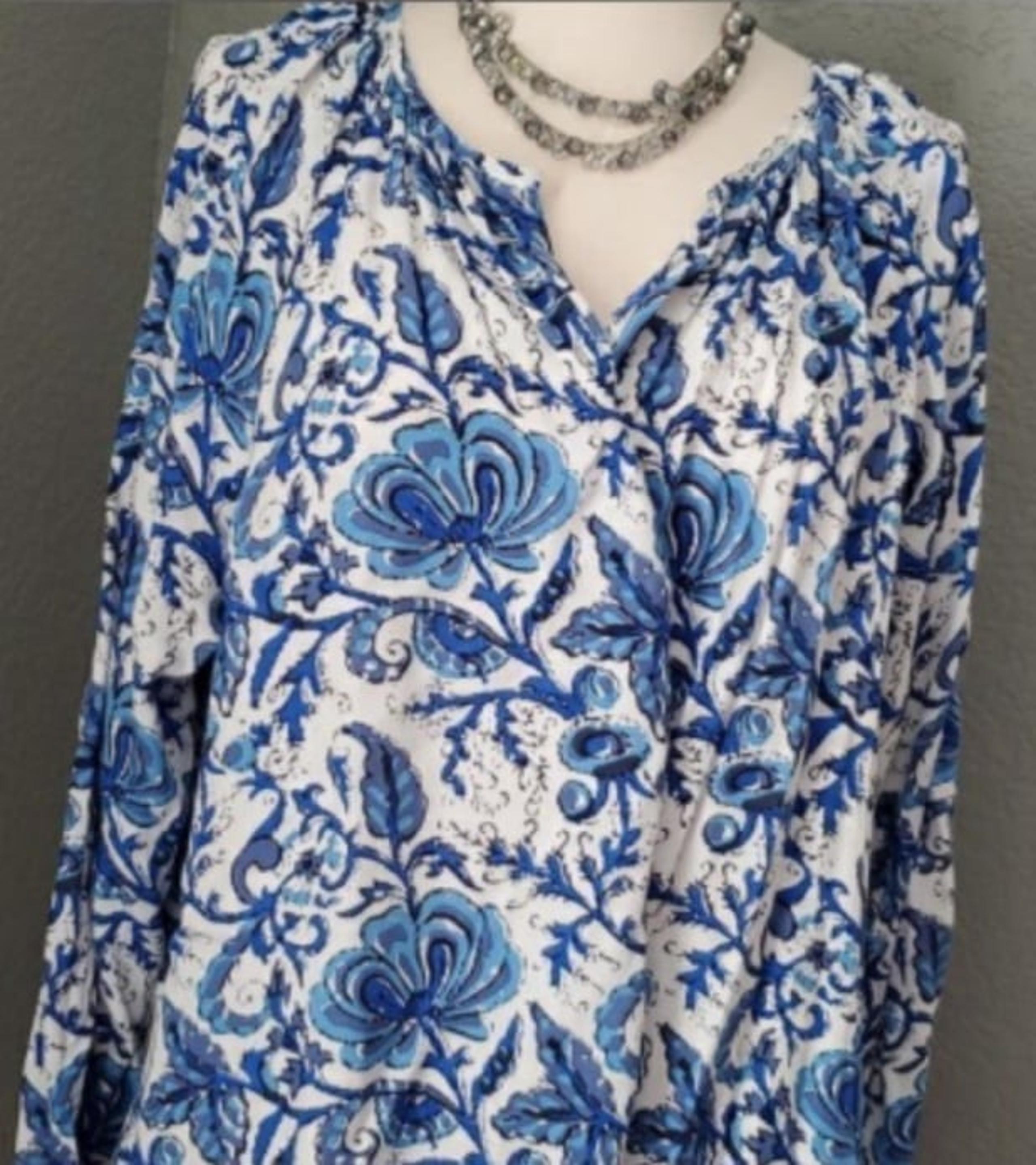 Like New Karen Kane Flowery Blouse L