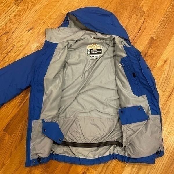 Bonfire evolution men’s snowboarding coat. Small