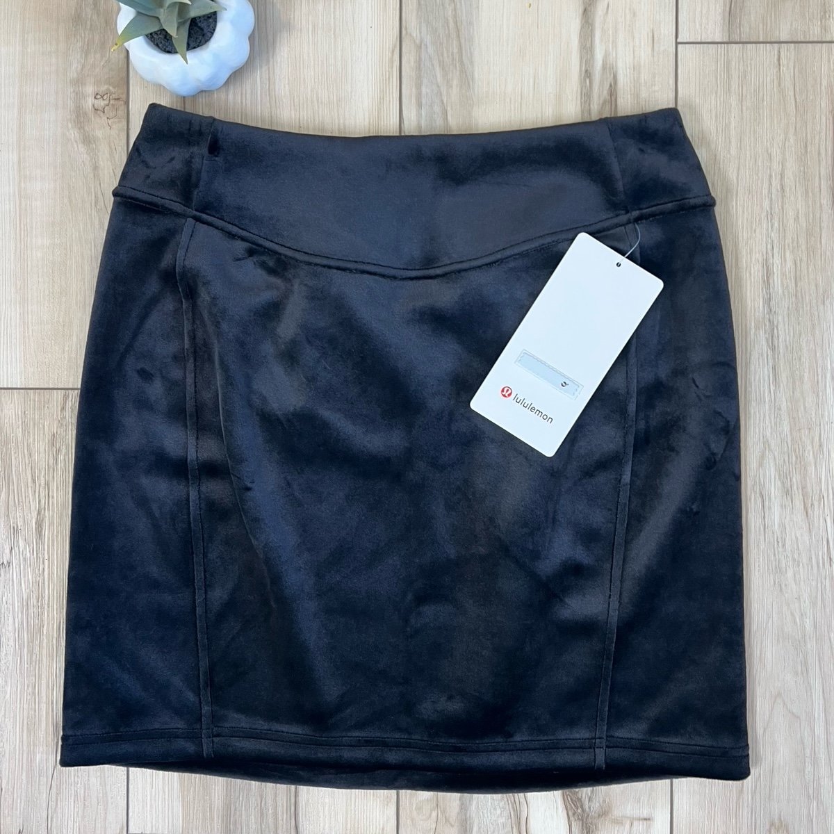Lululemon Scuba HR Mini Skirt Velvet Size XS