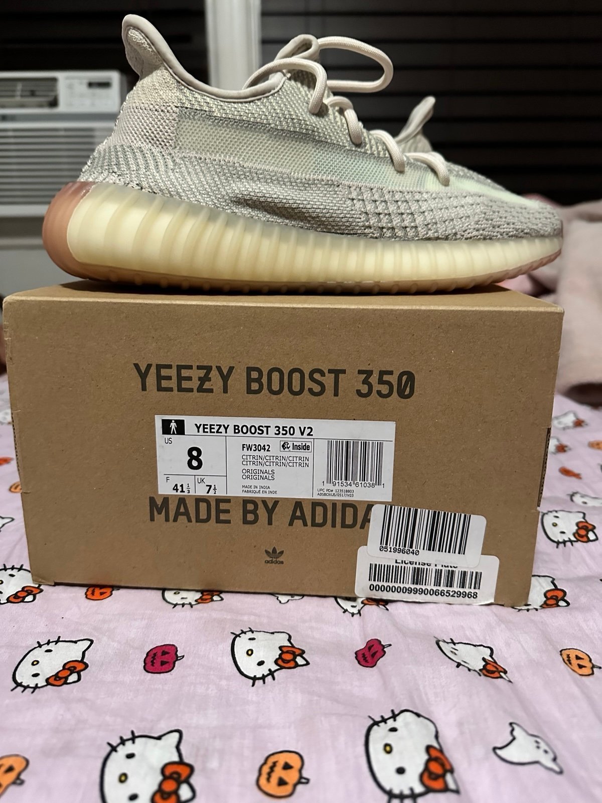 Yeezy 350 shoes