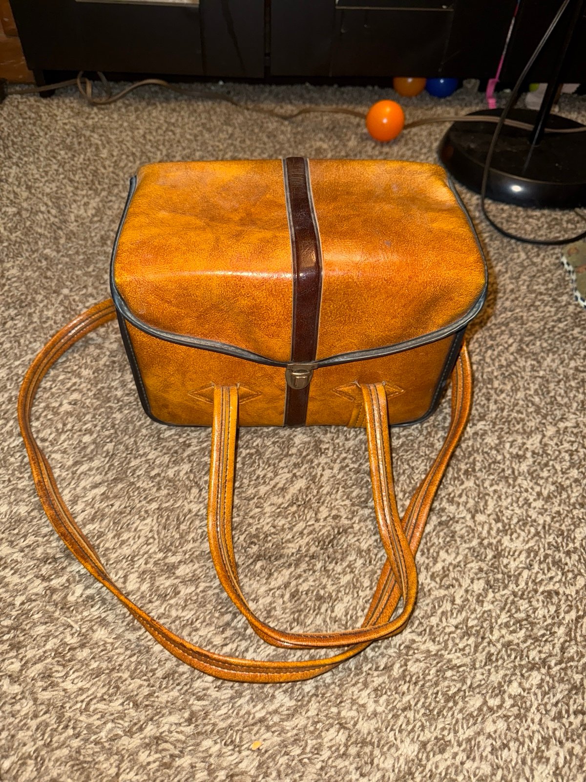 Leather make up bag vintage