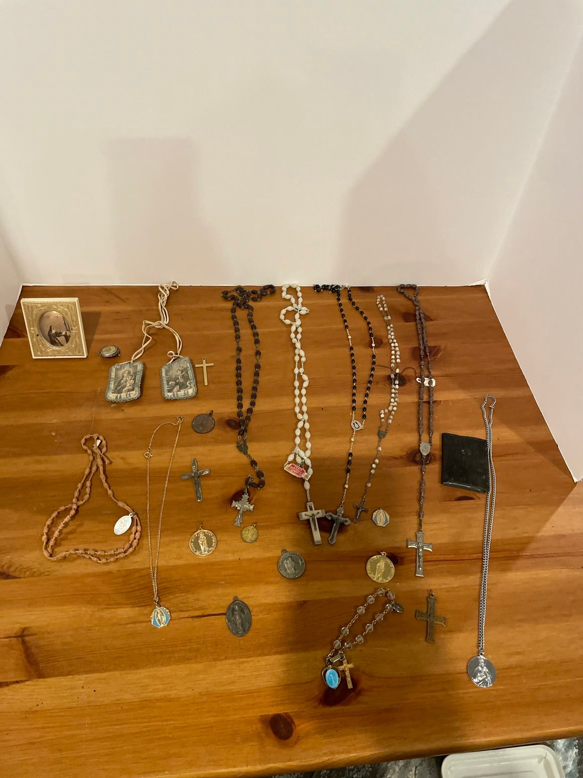 huge lot of religious necklaces, rosary beads, crosses, and more