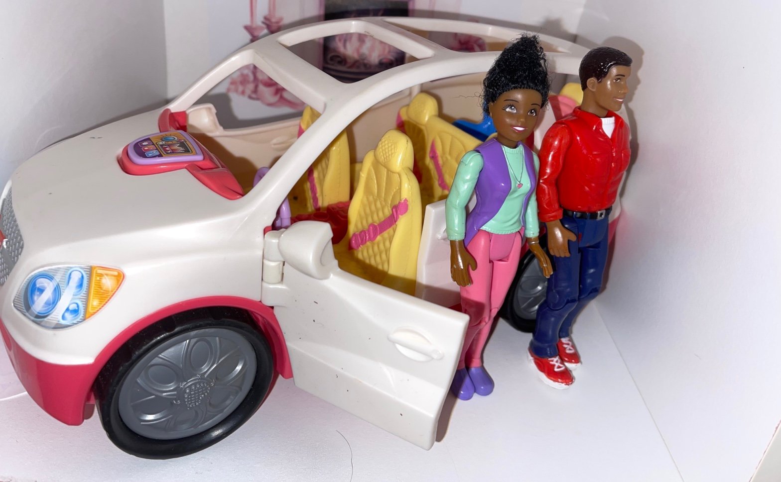 Loving family AA African American mom dad & Van cute! Dollhouse