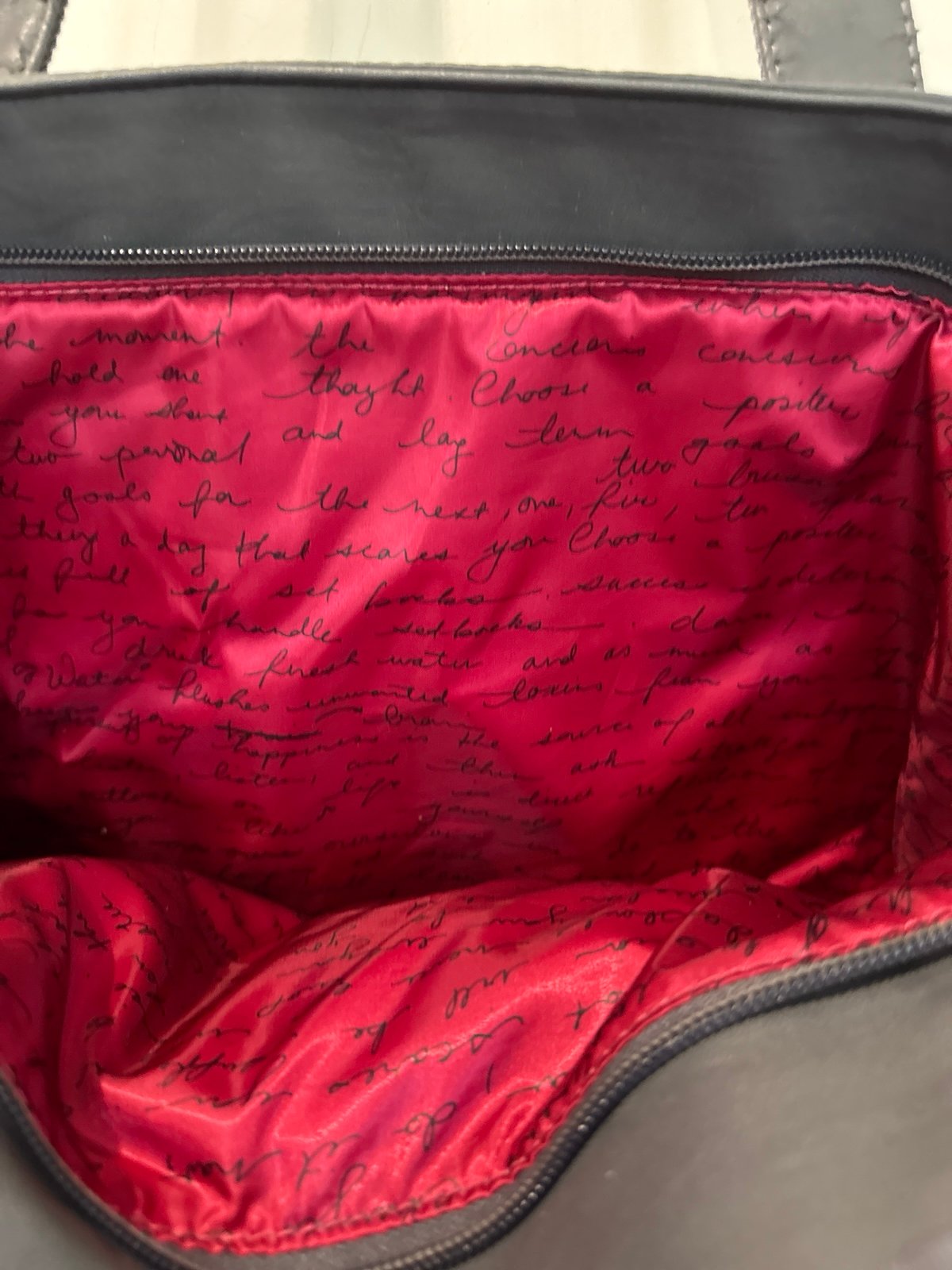 【US大人気のルルレモン】 Om The Day Bag★ Lululemon Om the day bag
