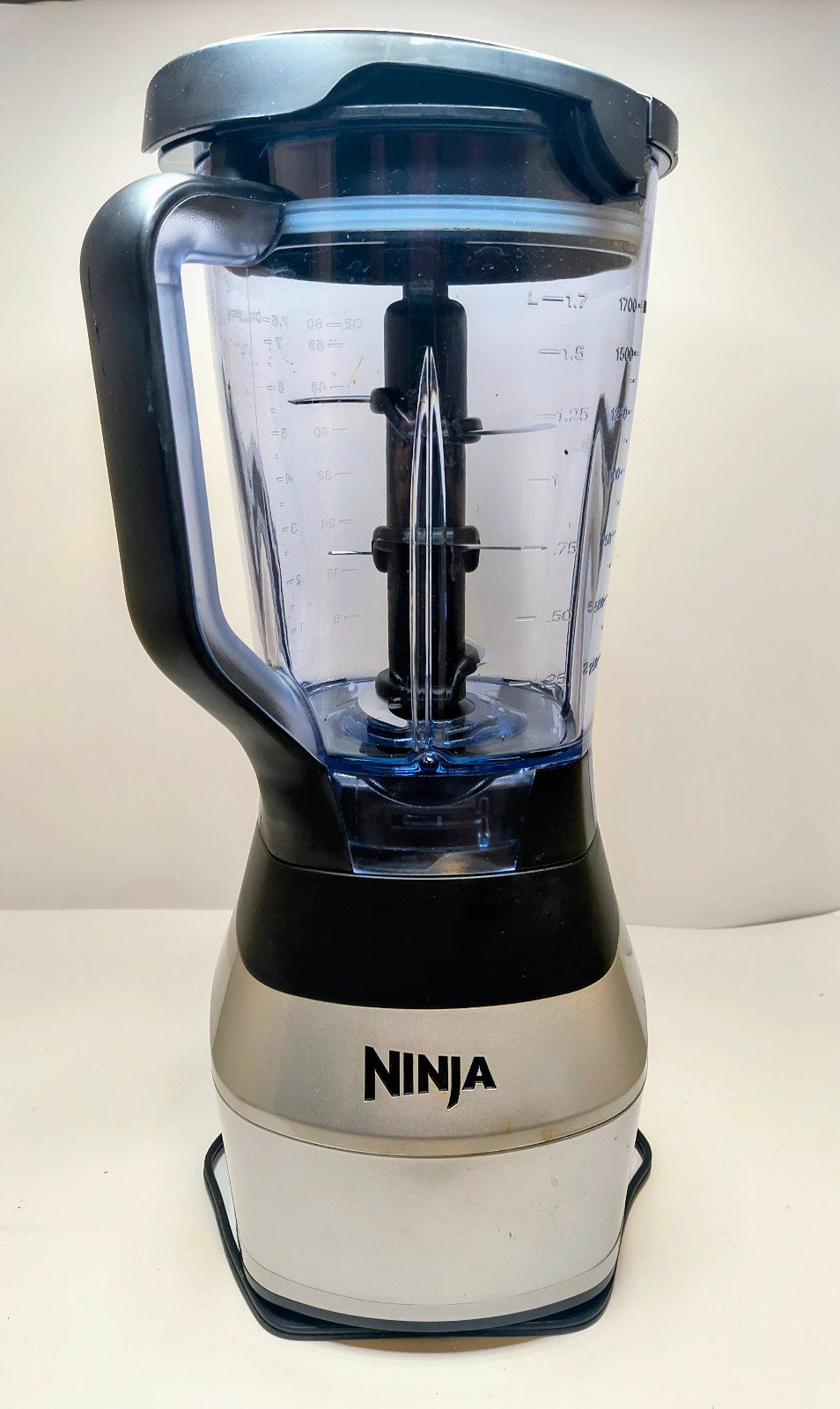 Ninja Pulse Blender L300- Silver/Black