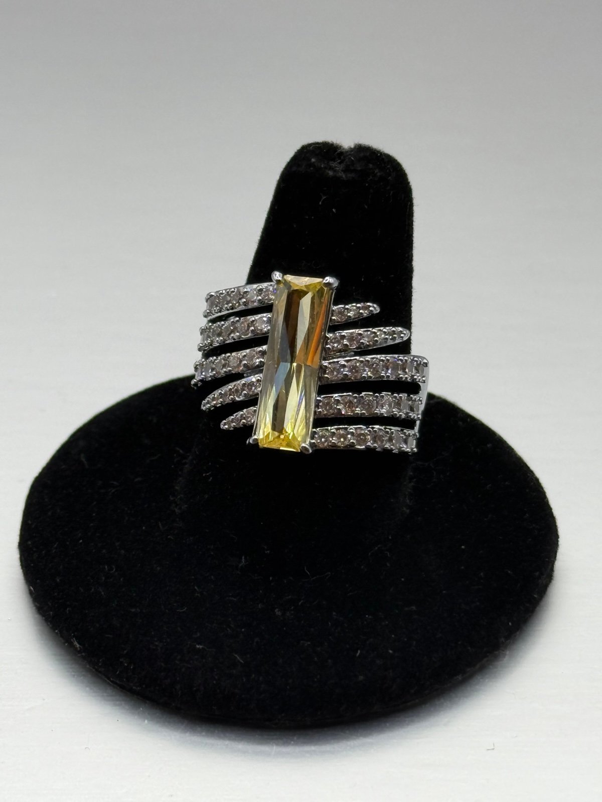 Bomb Party November 2025 Ring-size 8