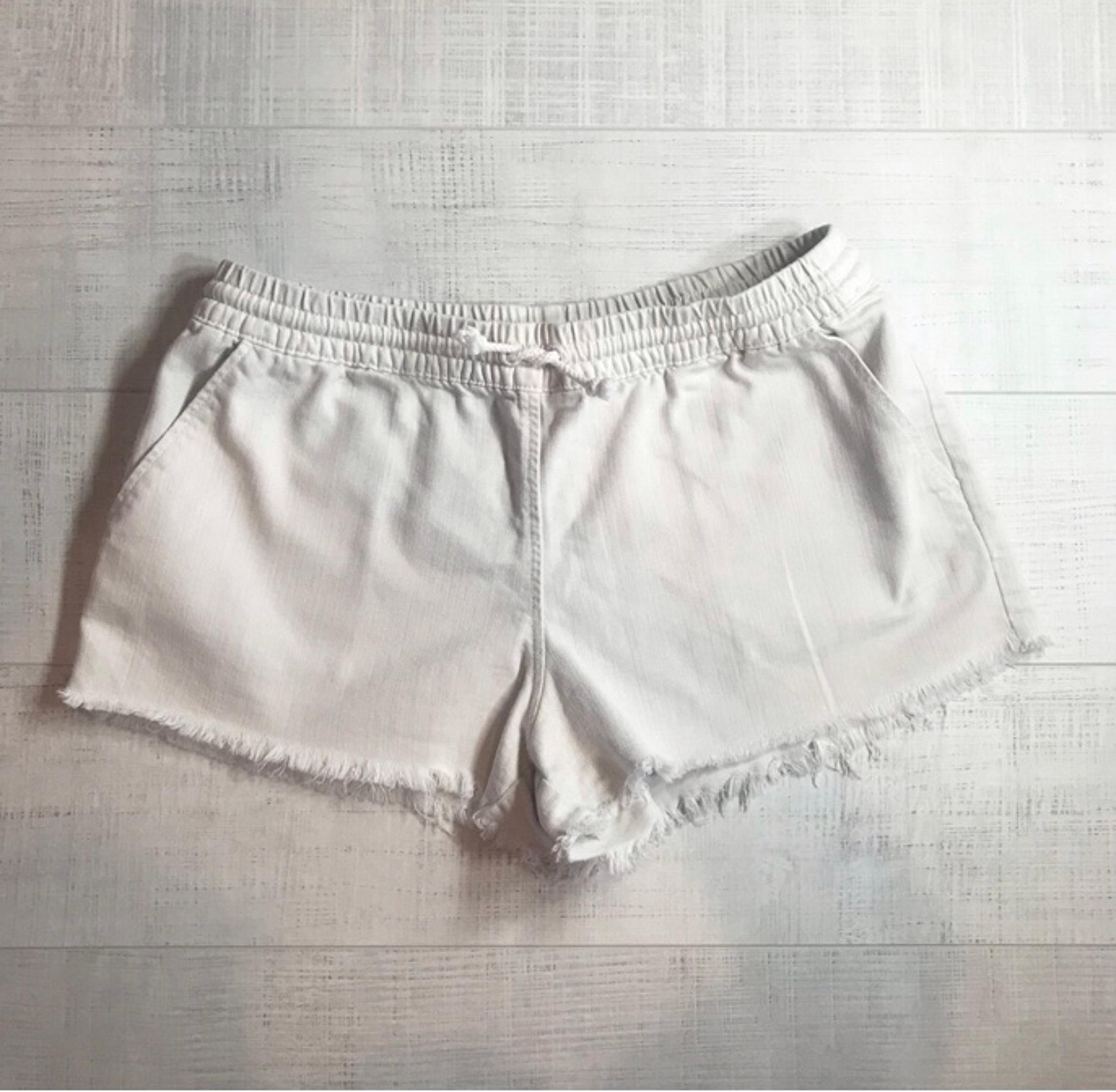 Aerie White Fringe Cut Raw Hem Denim Drawstring Pull On Shorts Women’s Small