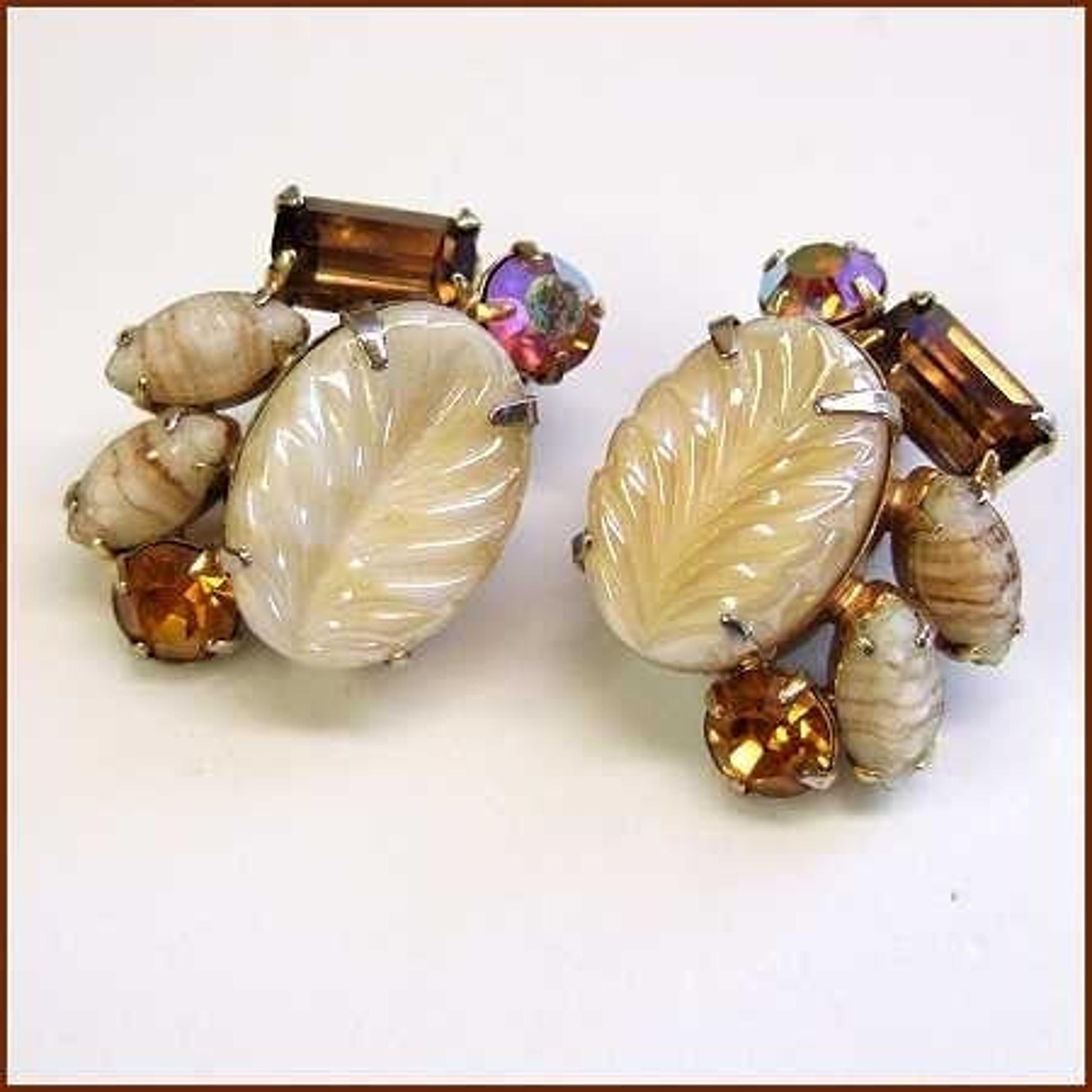 1950s Signed WEISS Art Glass Vintage Earrings