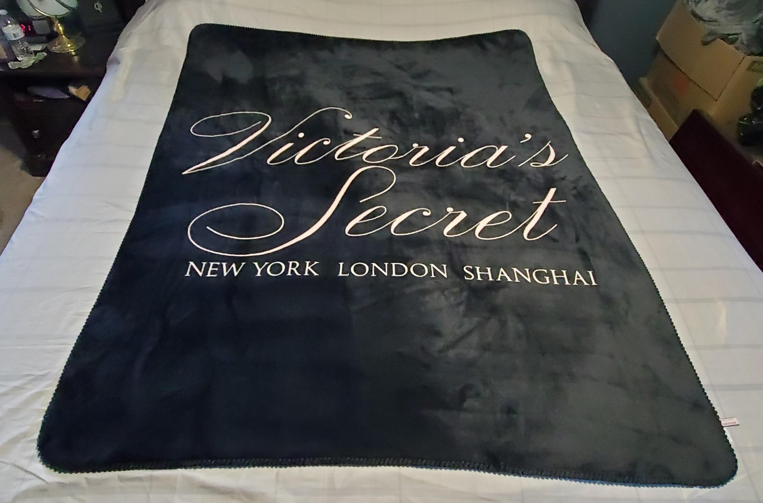 Victoria’s Secret Soft Script New York London Shanghai Sherpa Blanket