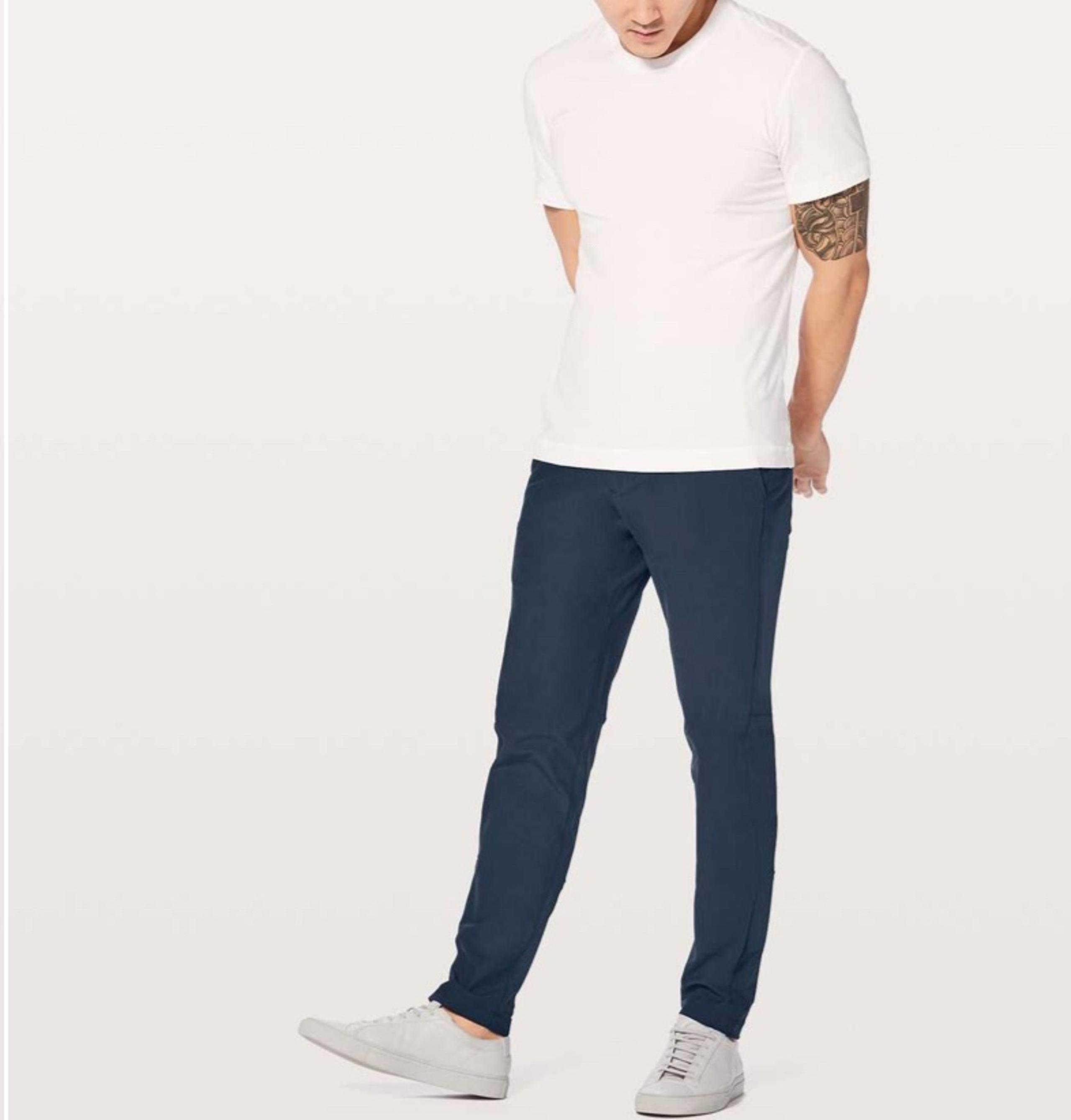 Men’s Lululemon Commission Pant Slim *Warpstreme 32" *True Navy size 30