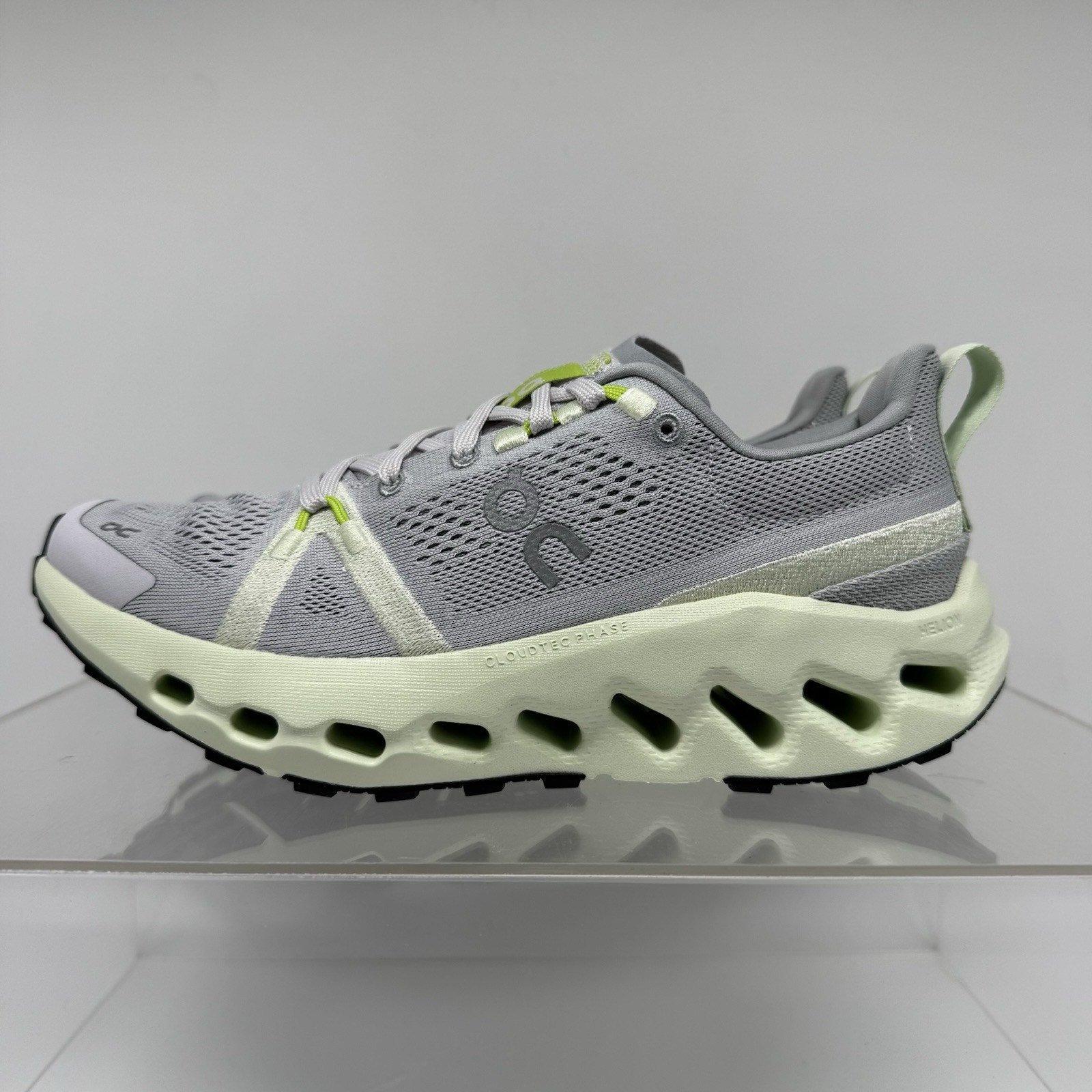 Brand New Women’s On Running Cloudsurfer Trail Frost Lime Grey Shoes Size 10