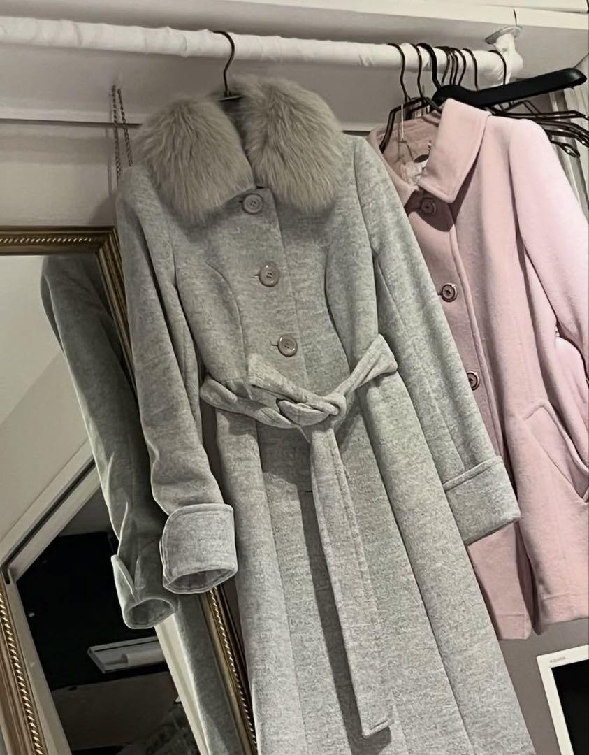 Apuweiser-riche Fur Long Coat, Gray, with Belt