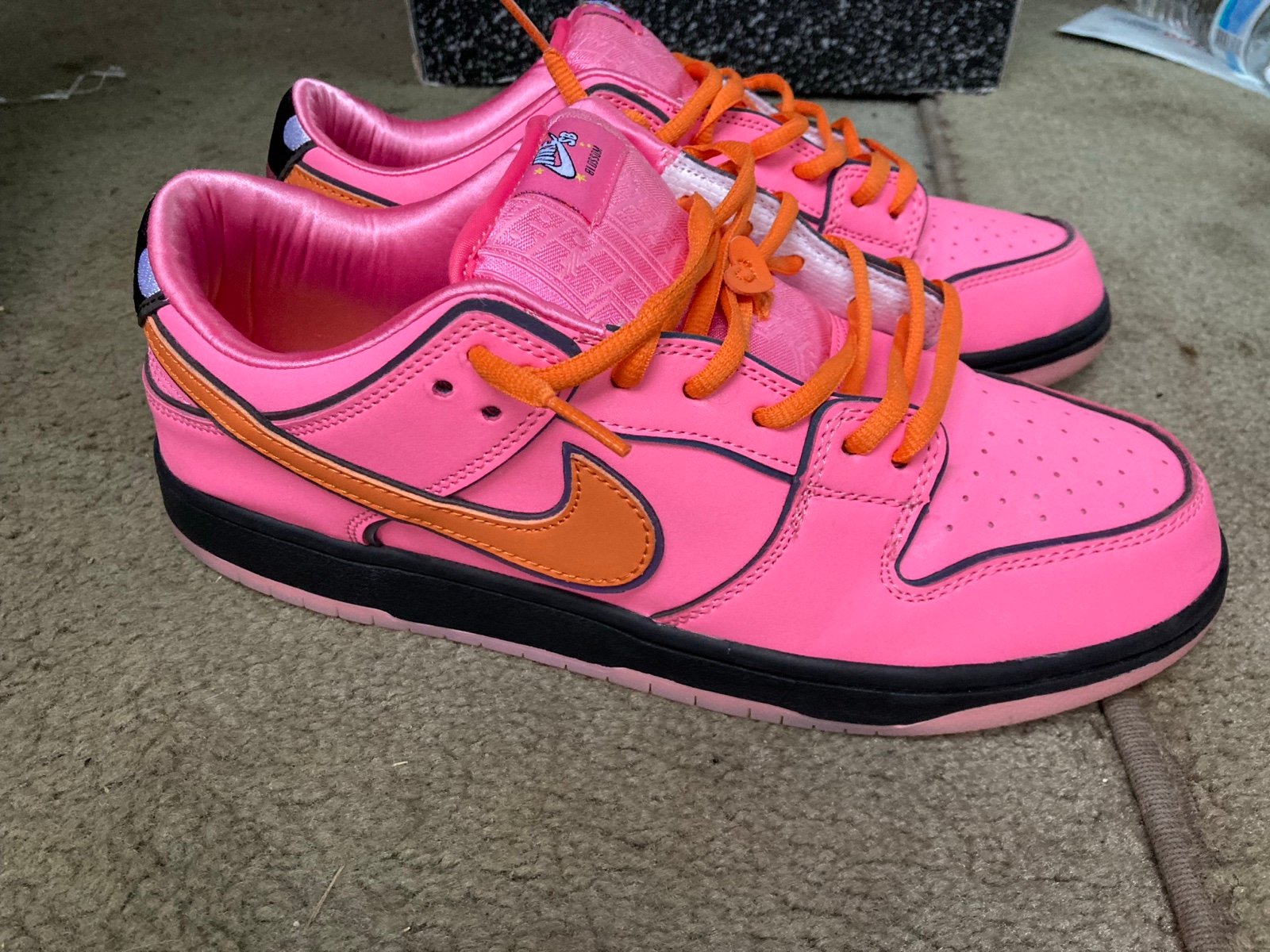 The Powerpuff Girls x Dunk Low Pro SB ‘Blossom'