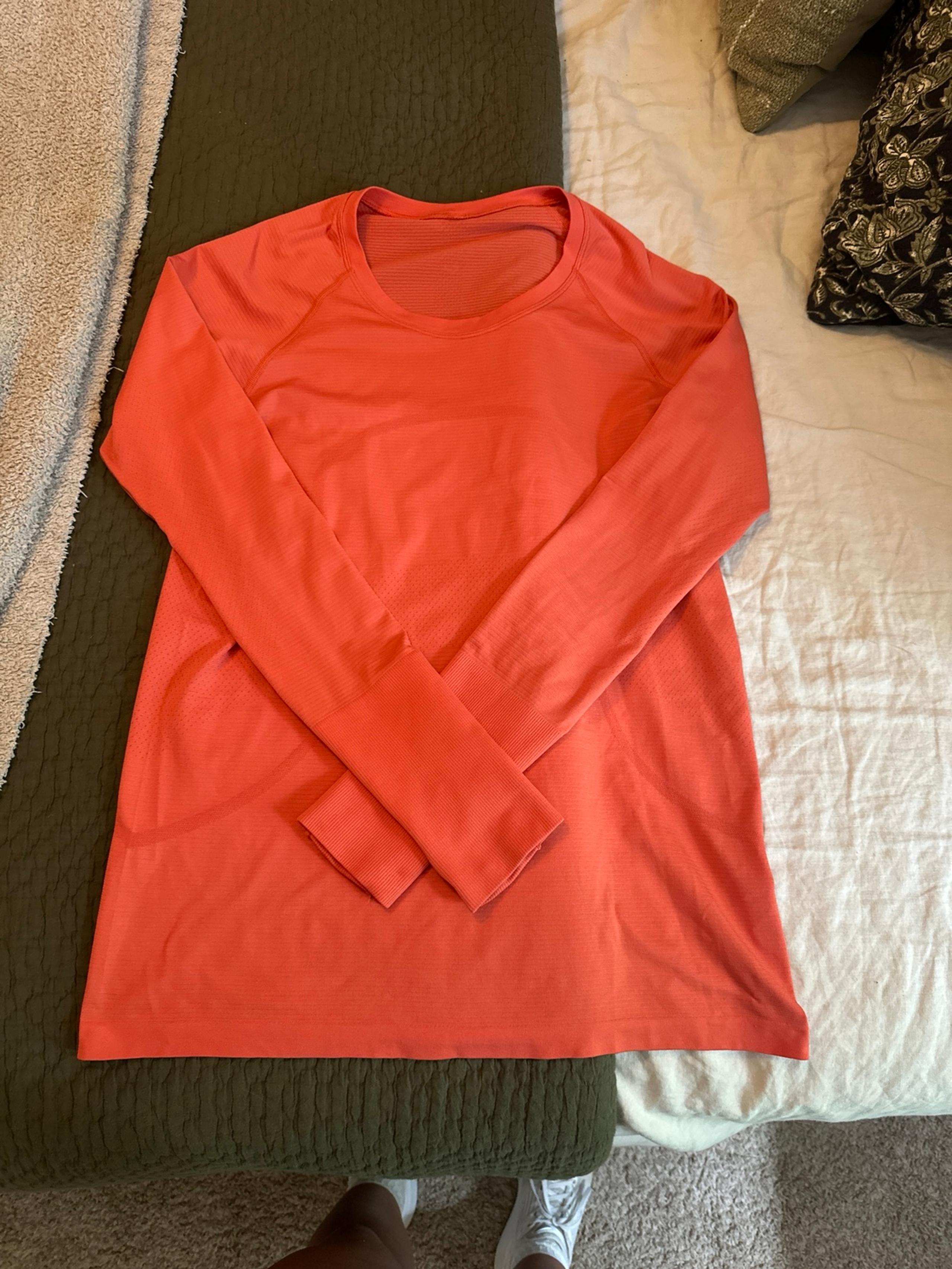 Lululemon swiftly tee