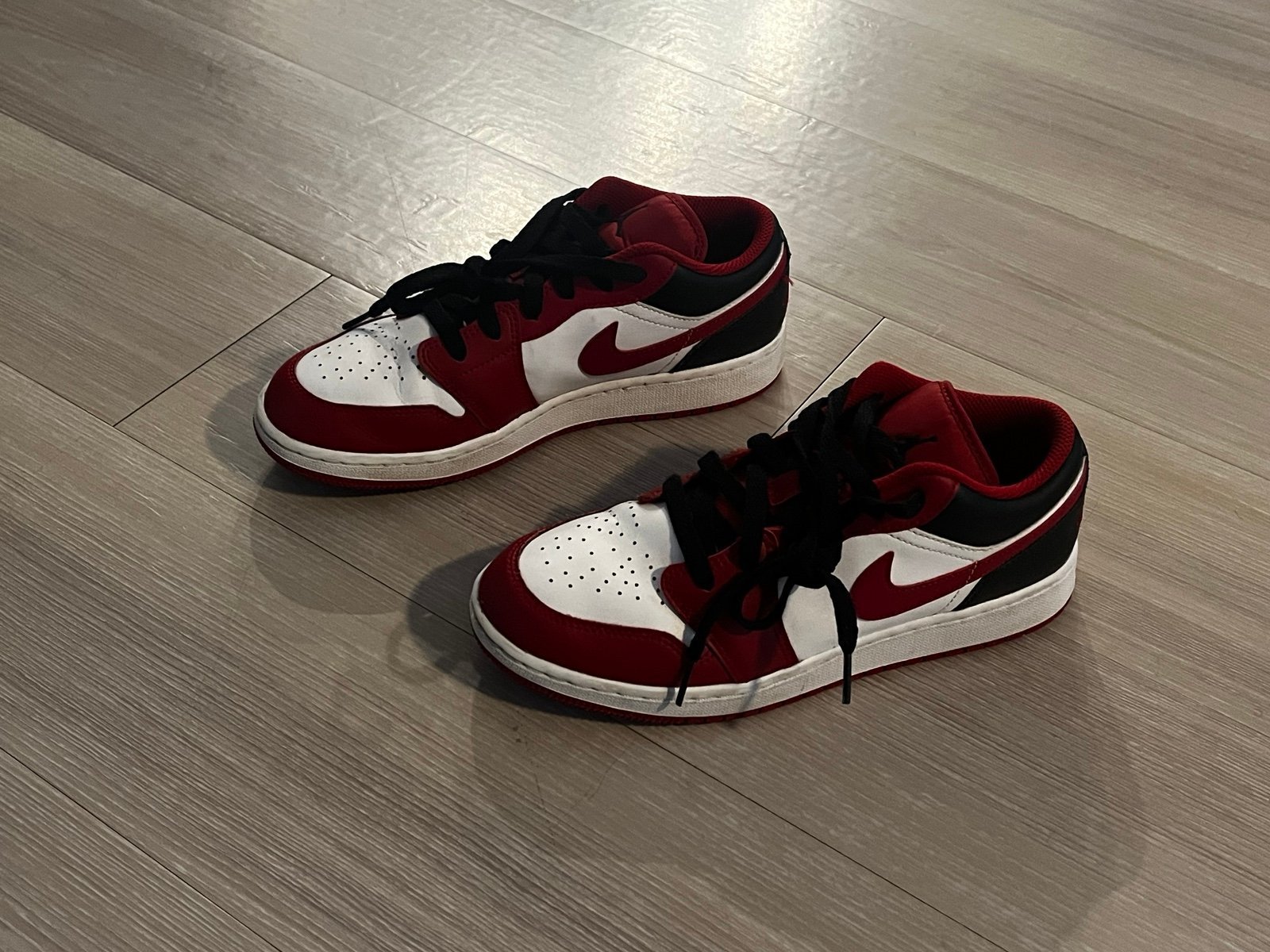 Kids Nike Air Jordan 1