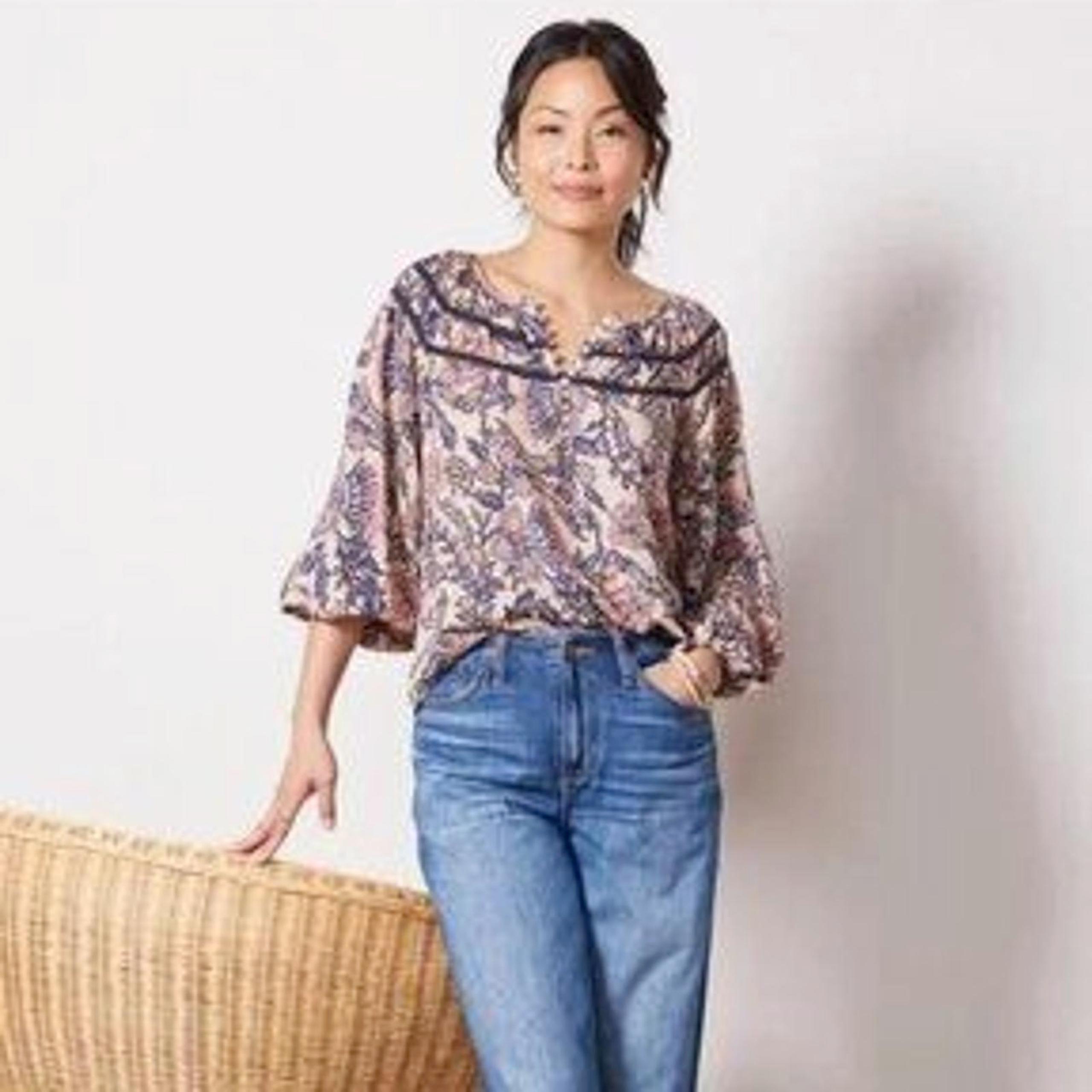 Evereve Brandi Smocked Chiffon Top - Size - Small