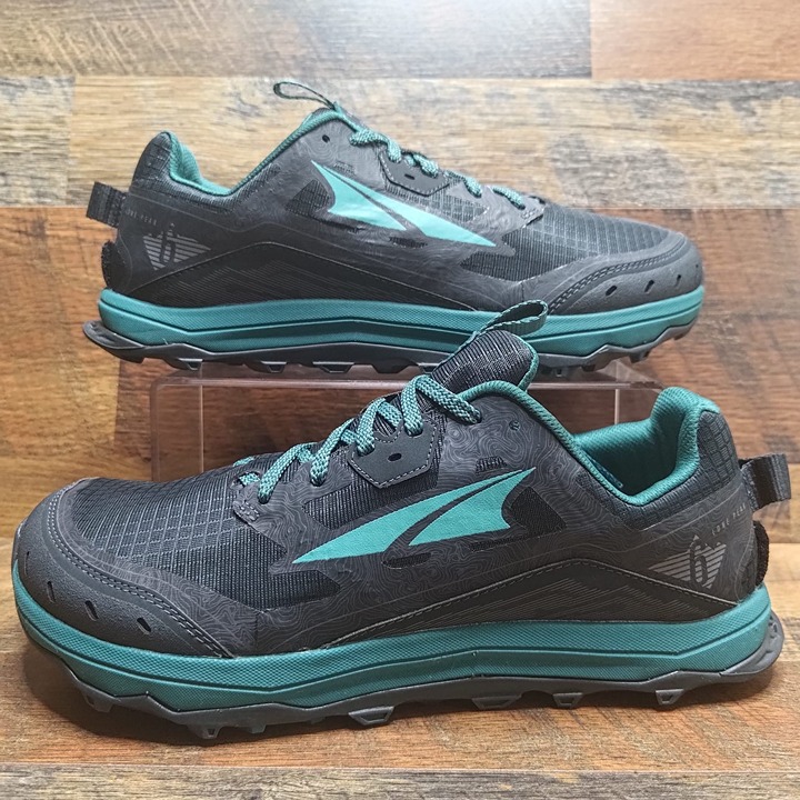 Altra Women’s Lone Peak Shoes Gray Green Trail Running Sneakers Size 10